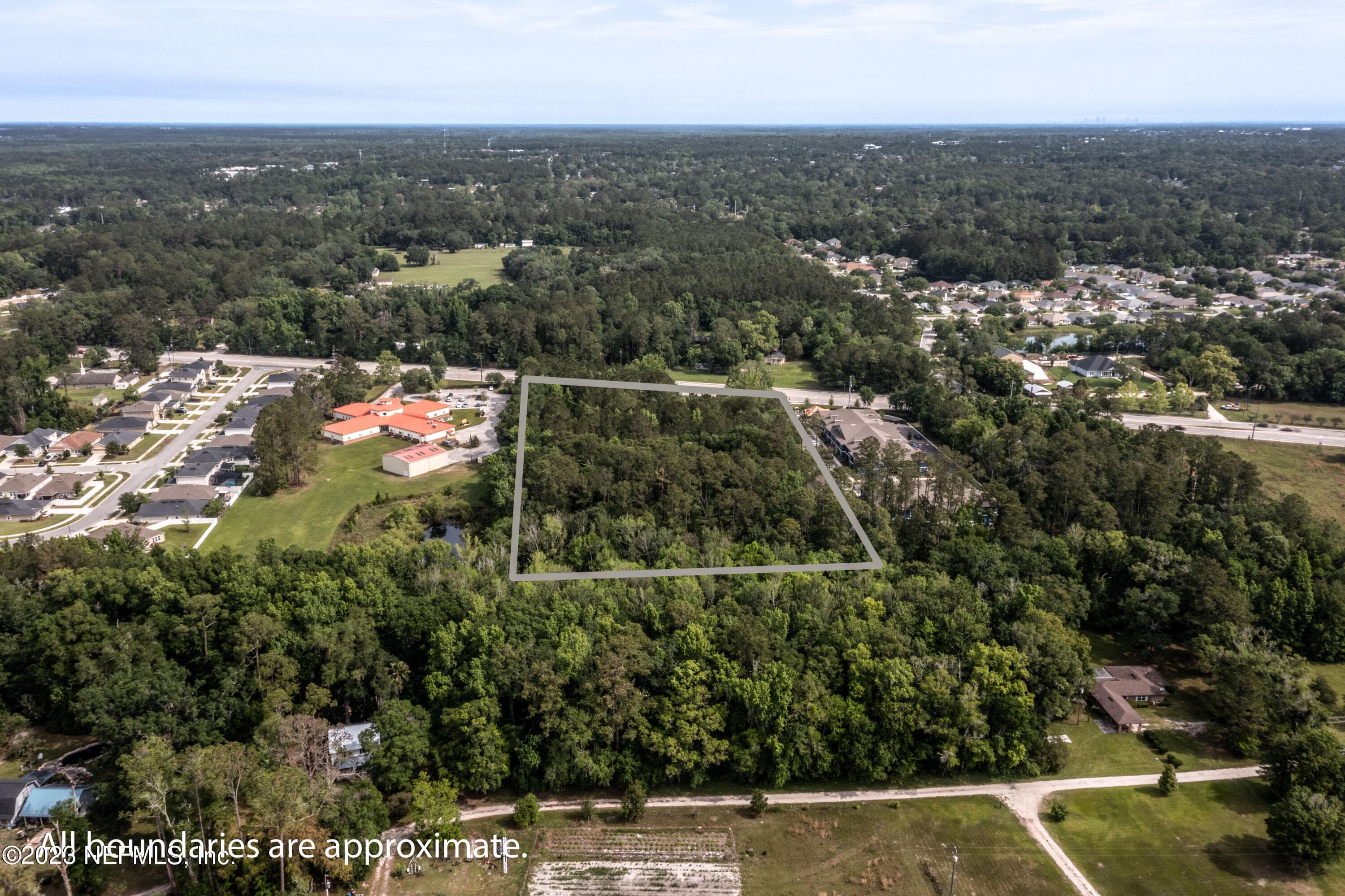 Photo 7 of 2777 COUNTY RD 220, Middleburg, FL 32068