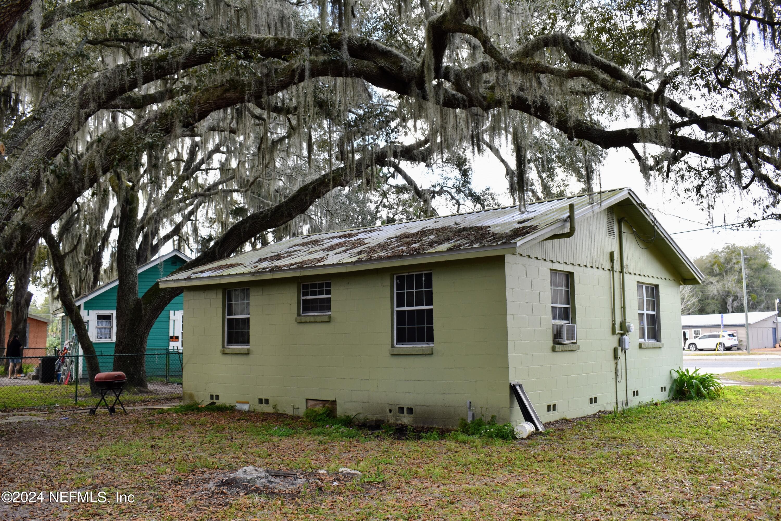 Photo 6 of 7351 -7353 CRILL Avenue, Palatka, FL 32177