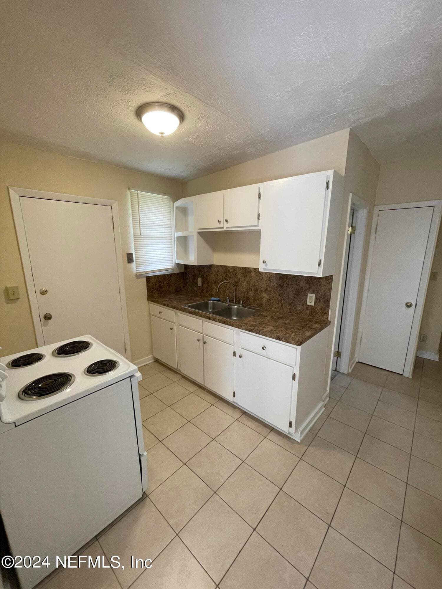 Photo 9 of 2171 W 40TH Street, Jacksonville, FL 32209