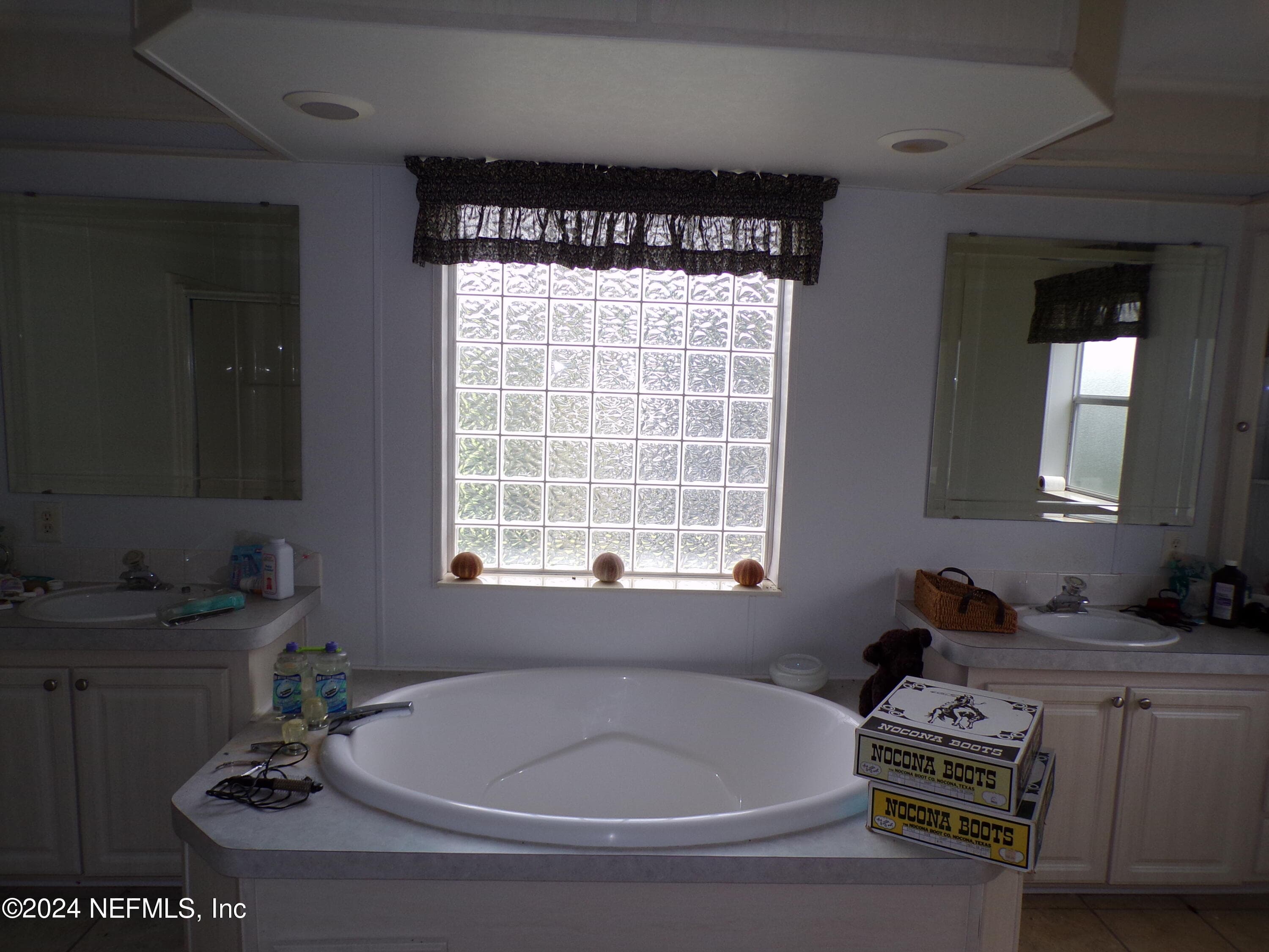Photo 11 of 10642 EAST BAY Road, Gibsonton, FL 33534