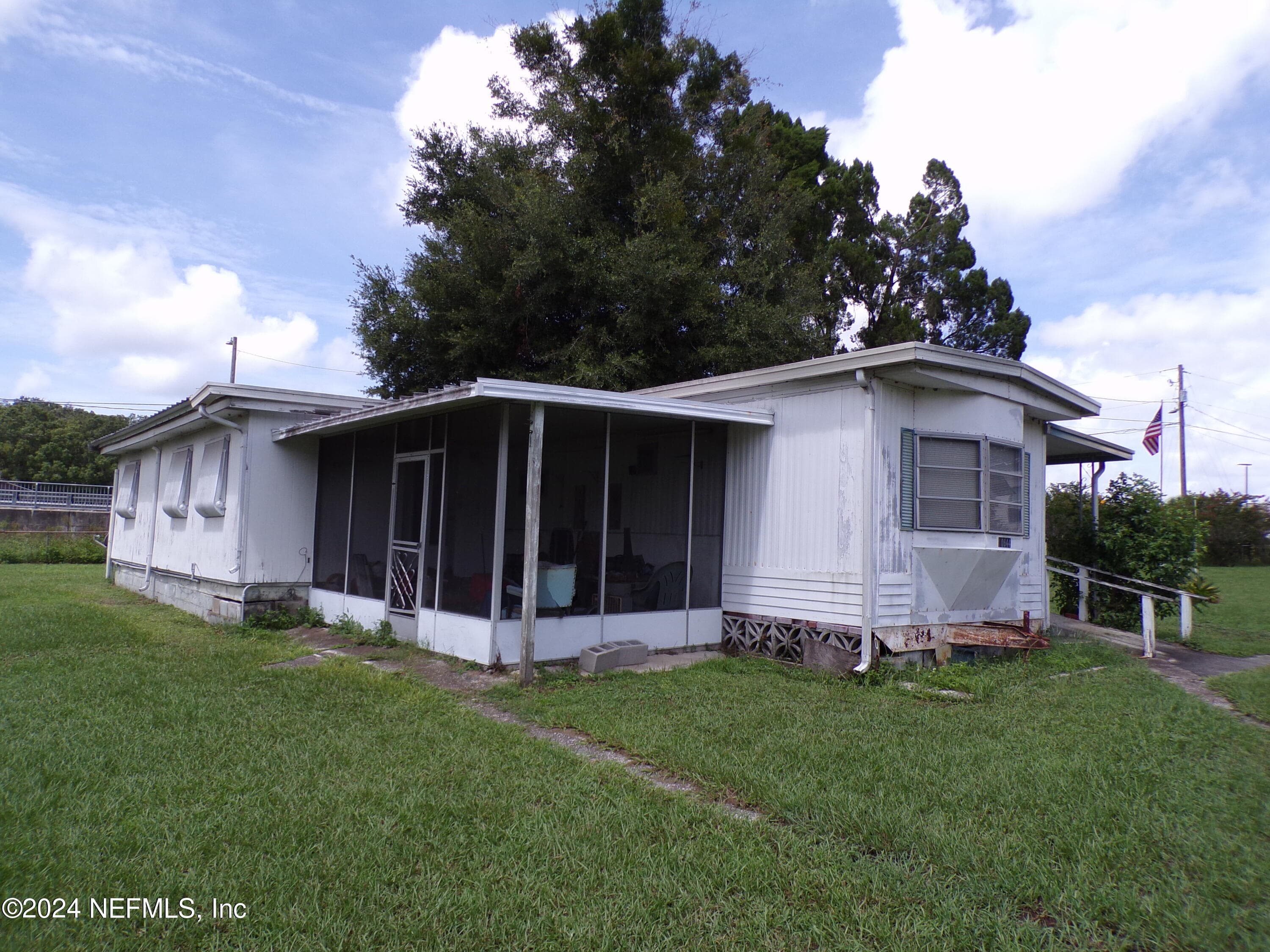 Photo 14 of 10642 EAST BAY Road, Gibsonton, FL 33534