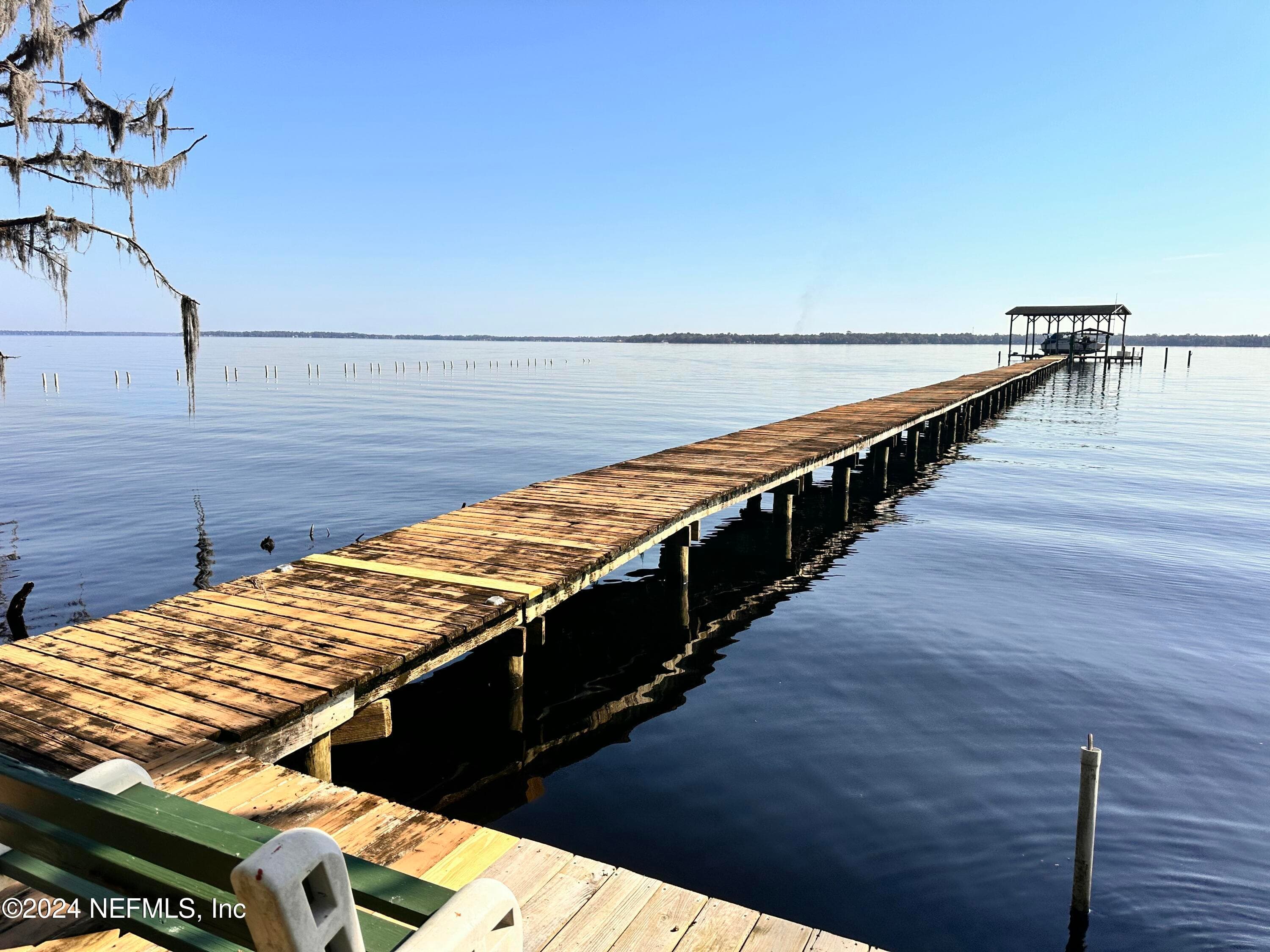 Photo 4 of 5287 DEER ISLAND Road, Green Cove Springs, FL 32043