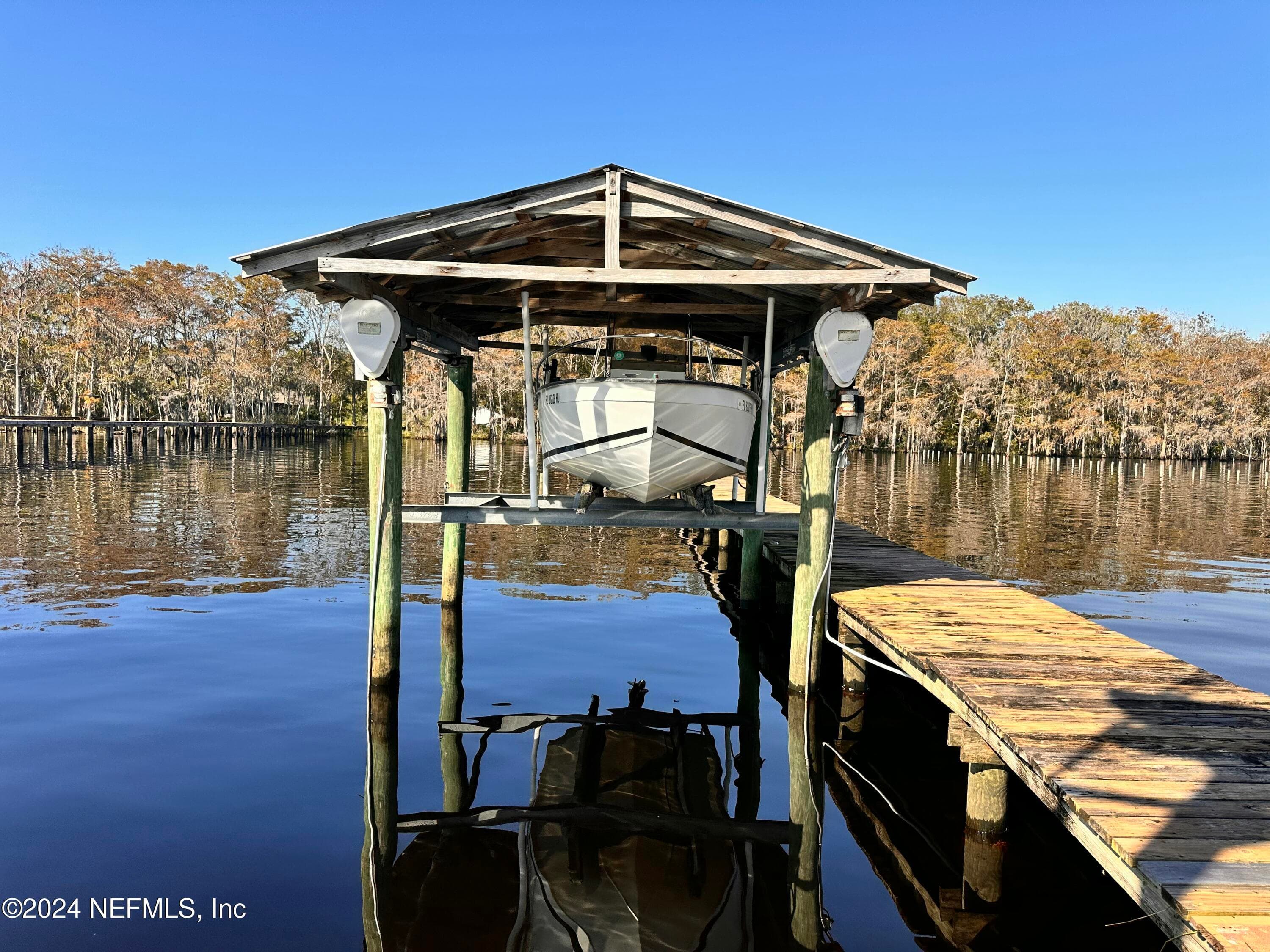 Photo 6 of 5287 DEER ISLAND Road, Green Cove Springs, FL 32043