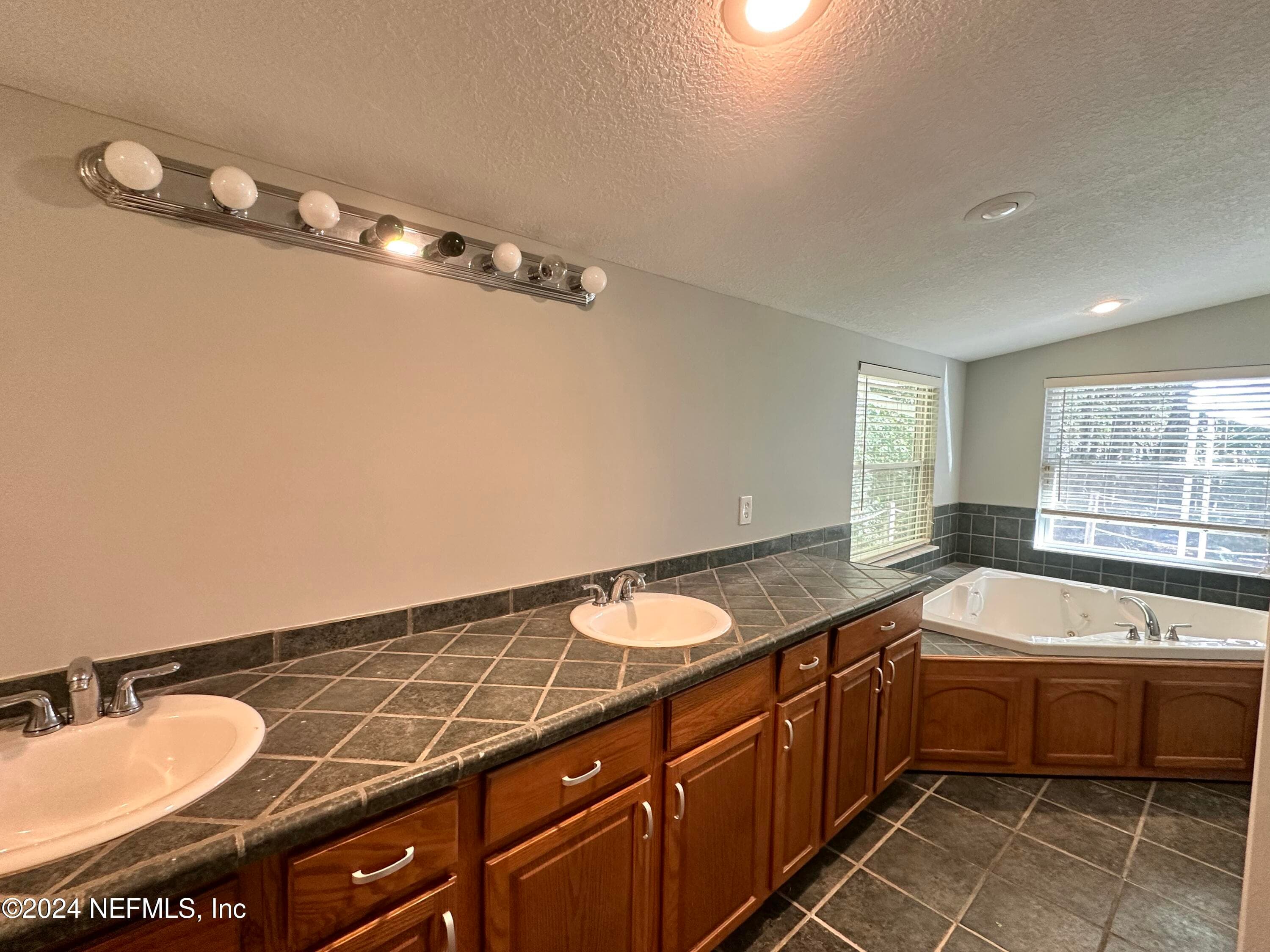 Photo 14 of 5287 DEER ISLAND Road, Green Cove Springs, FL 32043
