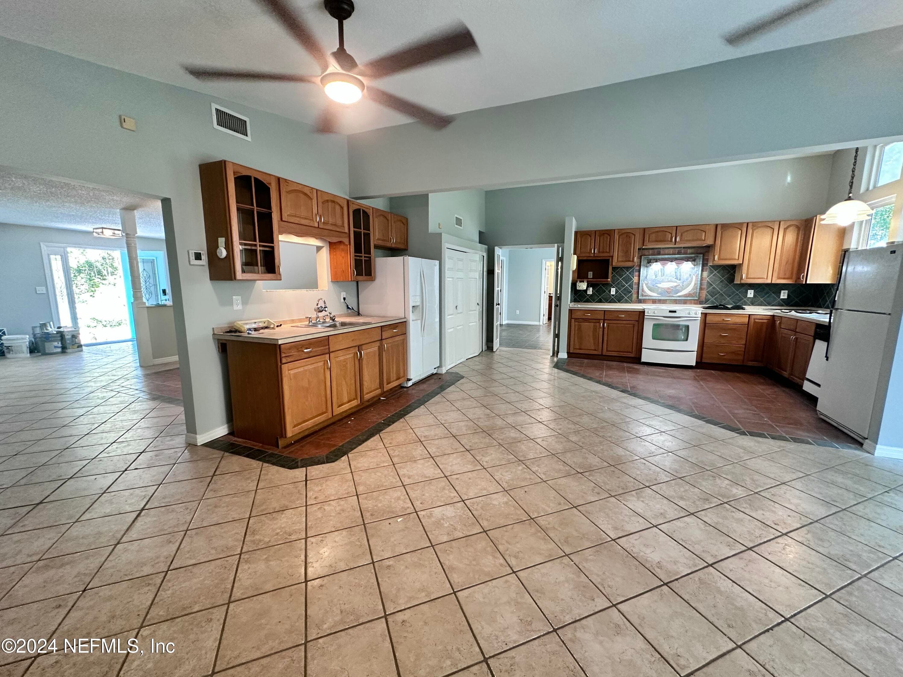 Photo 10 of 5287 DEER ISLAND Road, Green Cove Springs, FL 32043