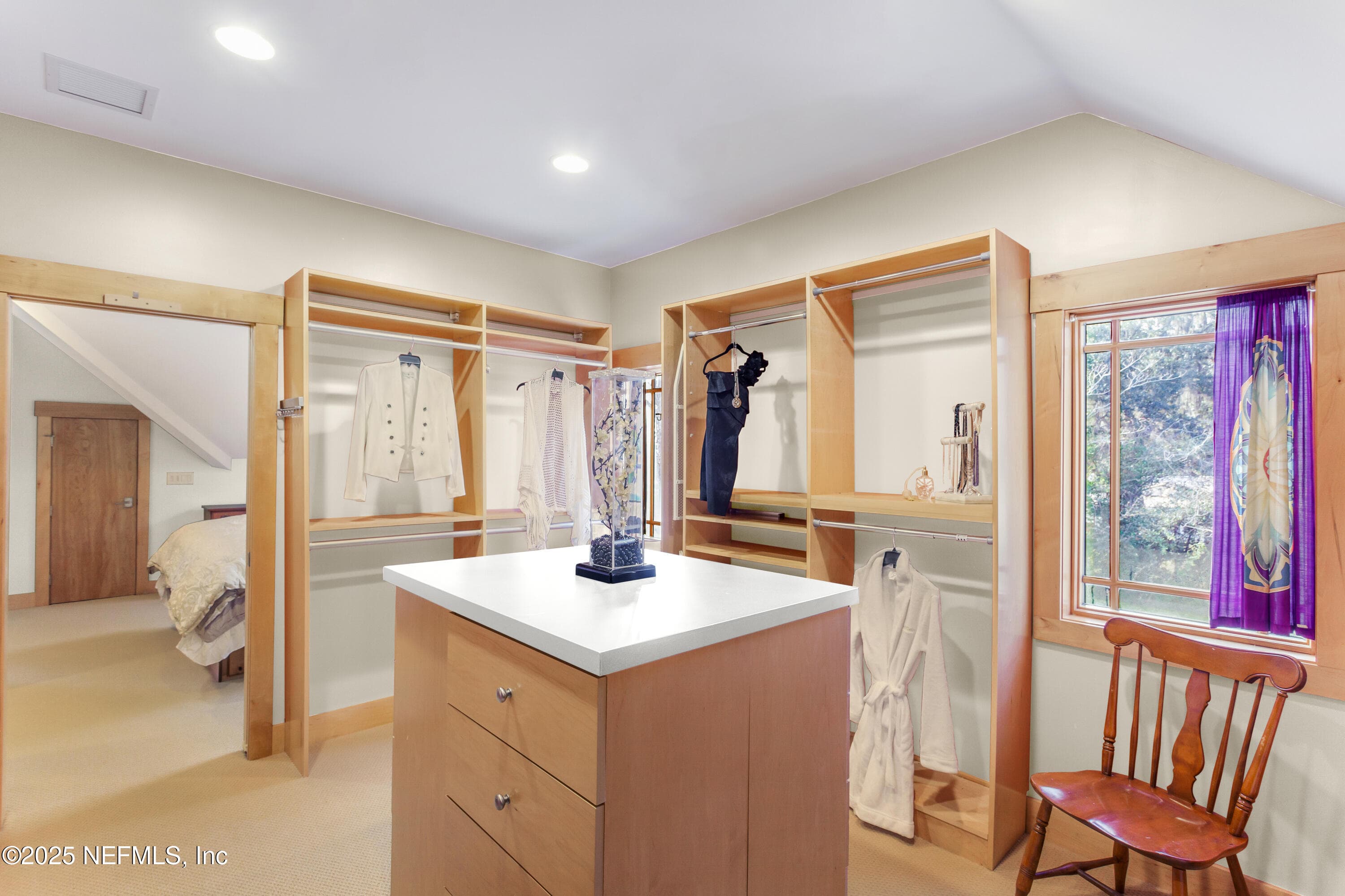 Paint and counter lightened virtually. — 940564 OLD NASSAUVILLE Road, Fernandina Beach, FL 32034