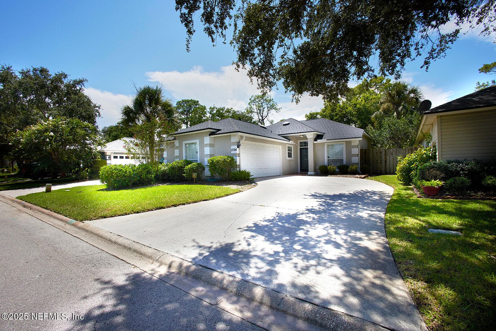 Photo 2 of 1524 LINKSIDE Drive, Atlantic Beach, FL 32233