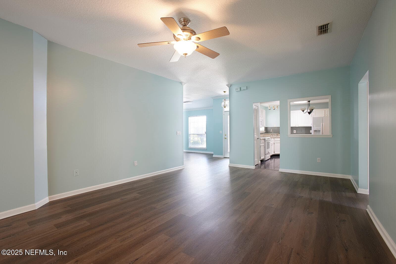 Photo 11 of 1524 LINKSIDE Drive, Atlantic Beach, FL 32233