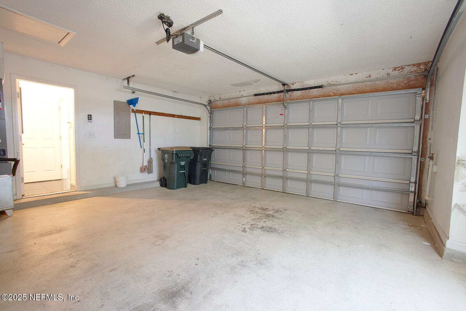 Photo 36 of 1524 LINKSIDE Drive, Atlantic Beach, FL 32233