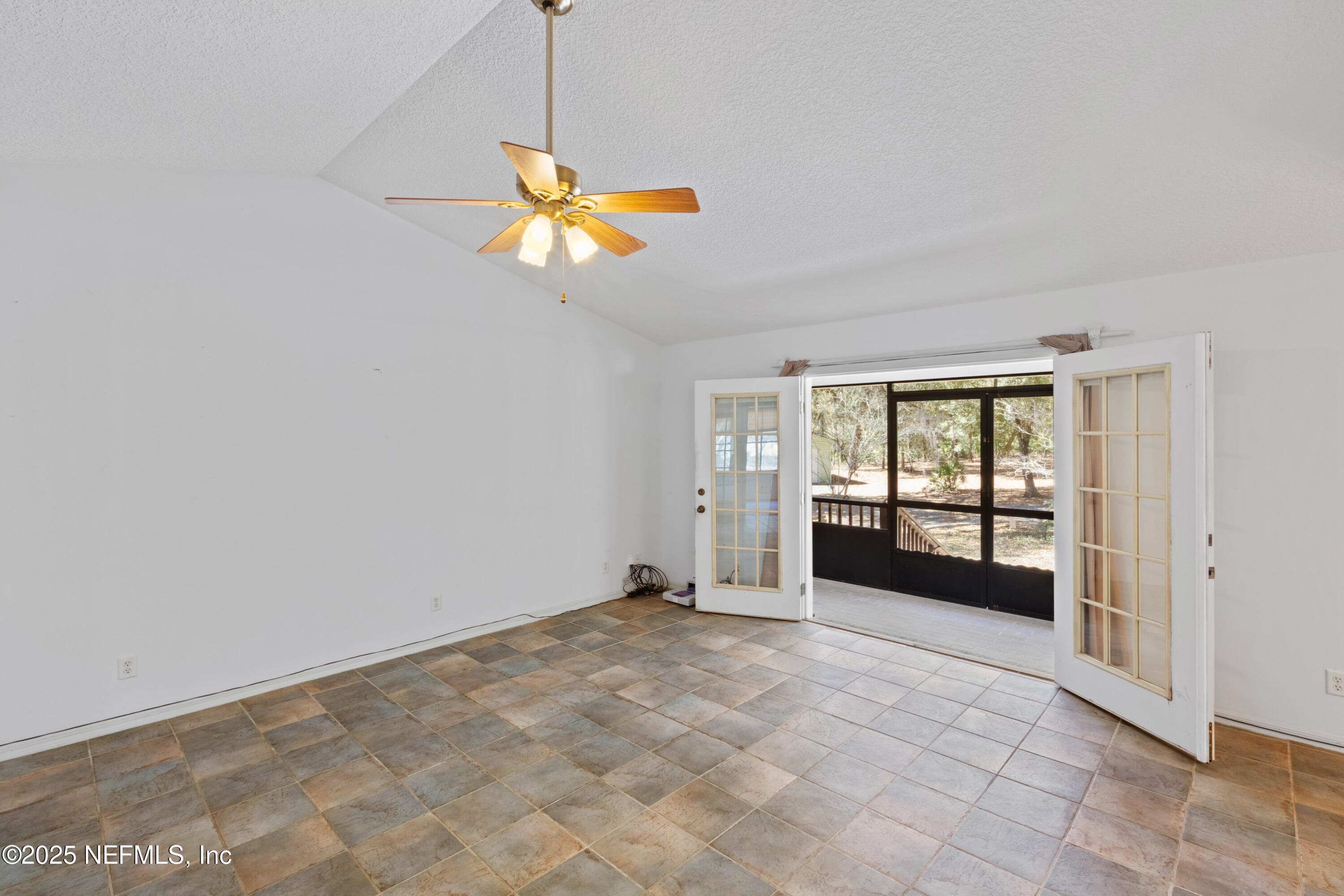Family Room — 163 BOOTS Road, Melrose, FL 32666