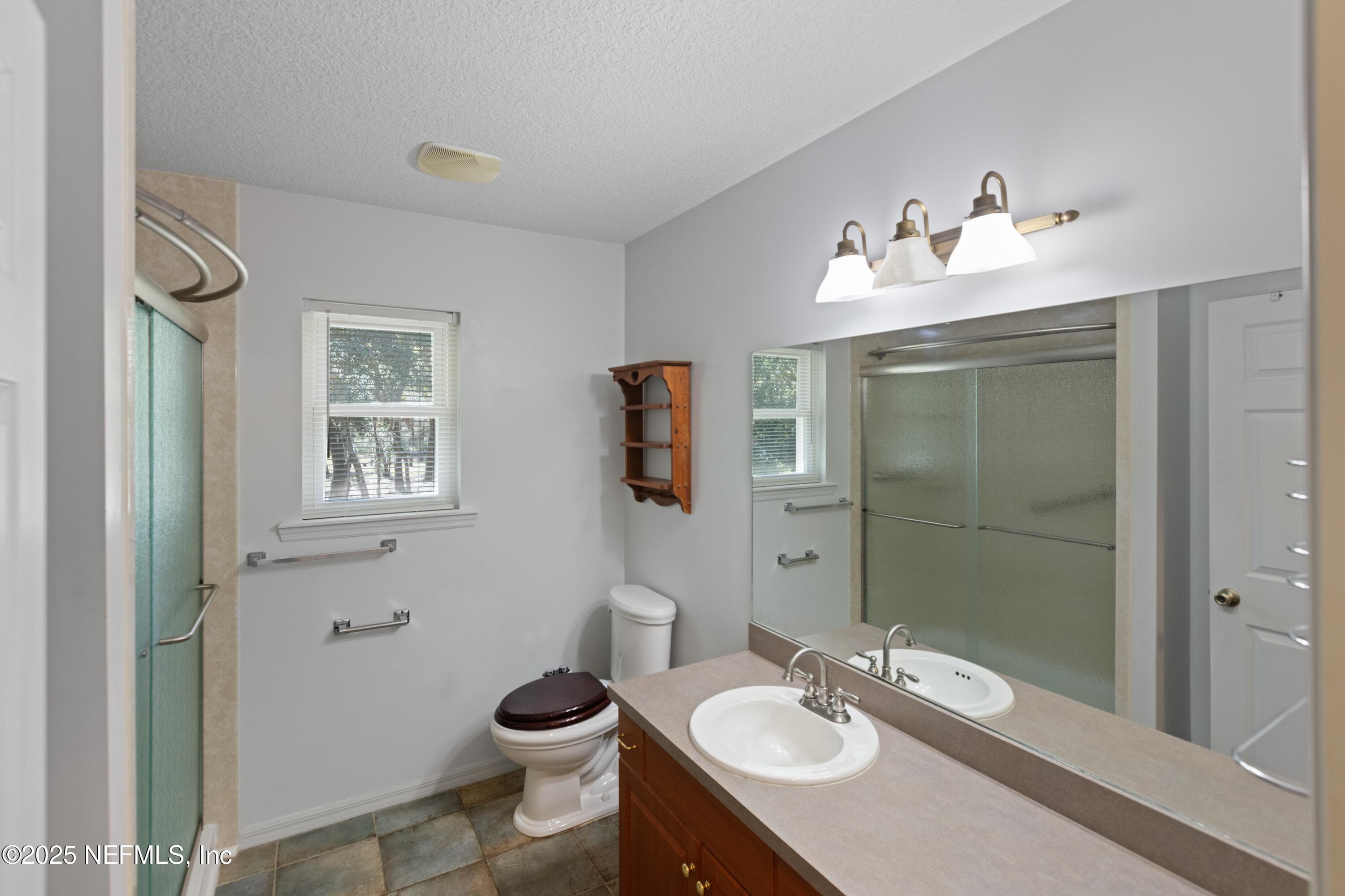Guest Bathroom — 163 BOOTS Road, Melrose, FL 32666