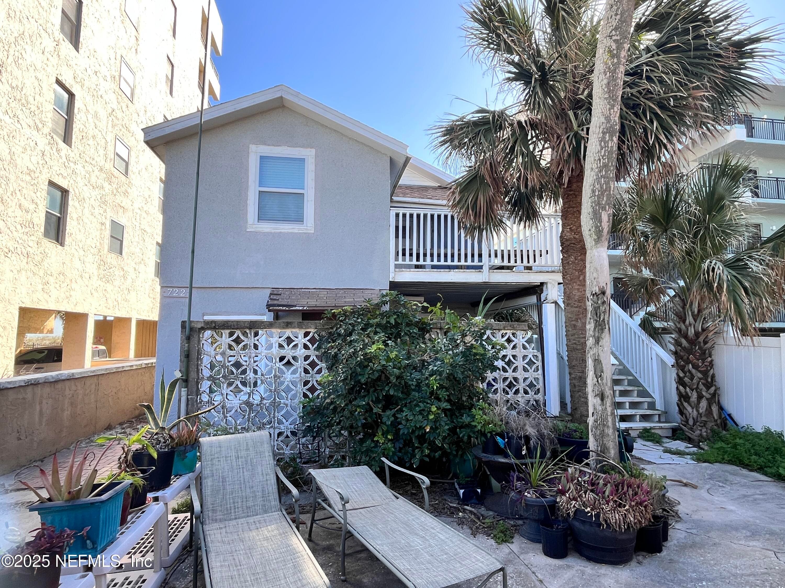 Front of building — 722 OCEANFRONT S, Jacksonville Beach, FL 32250