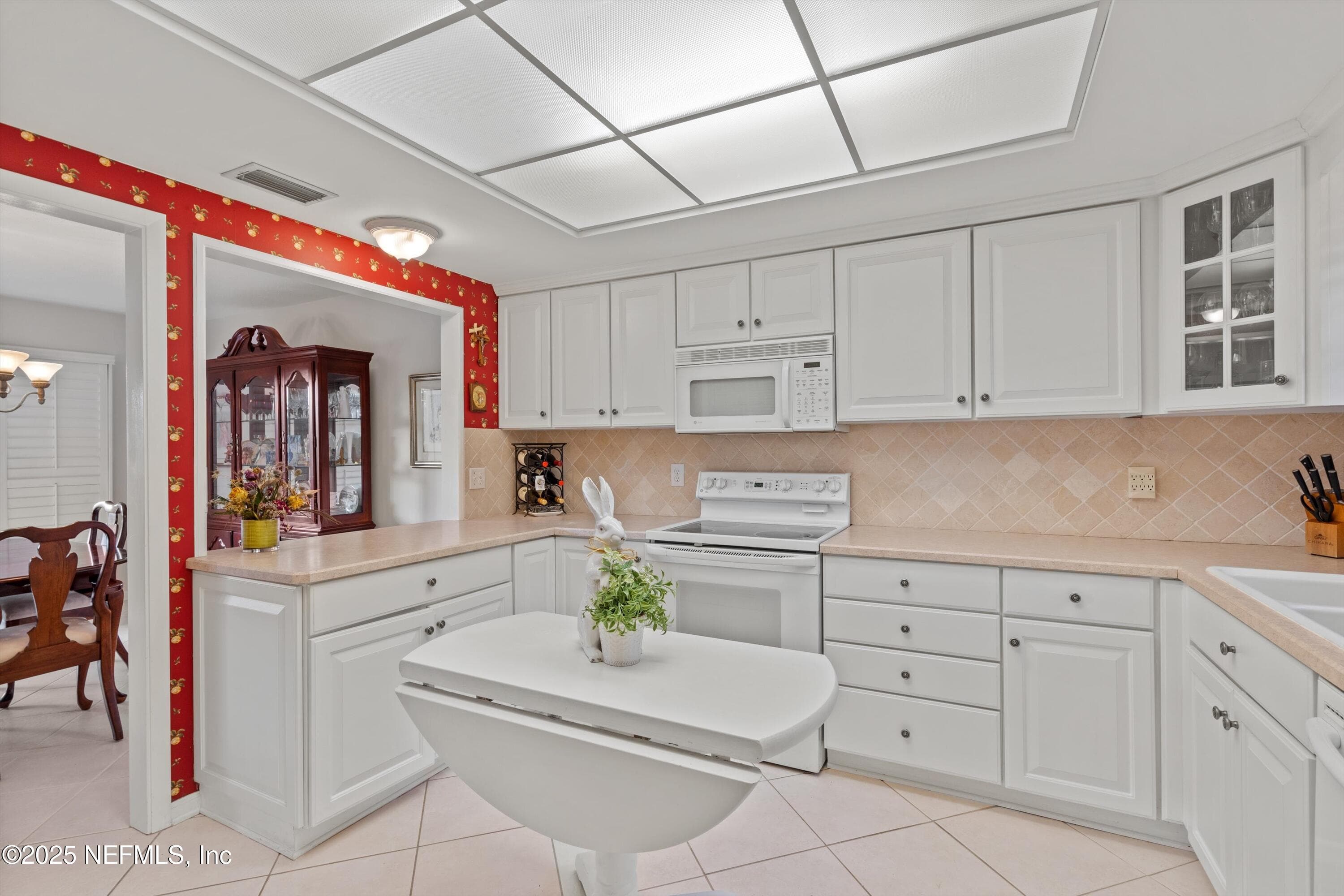 Photo 18 of 10112 LEISURE Lane S, Jacksonville, FL 32256