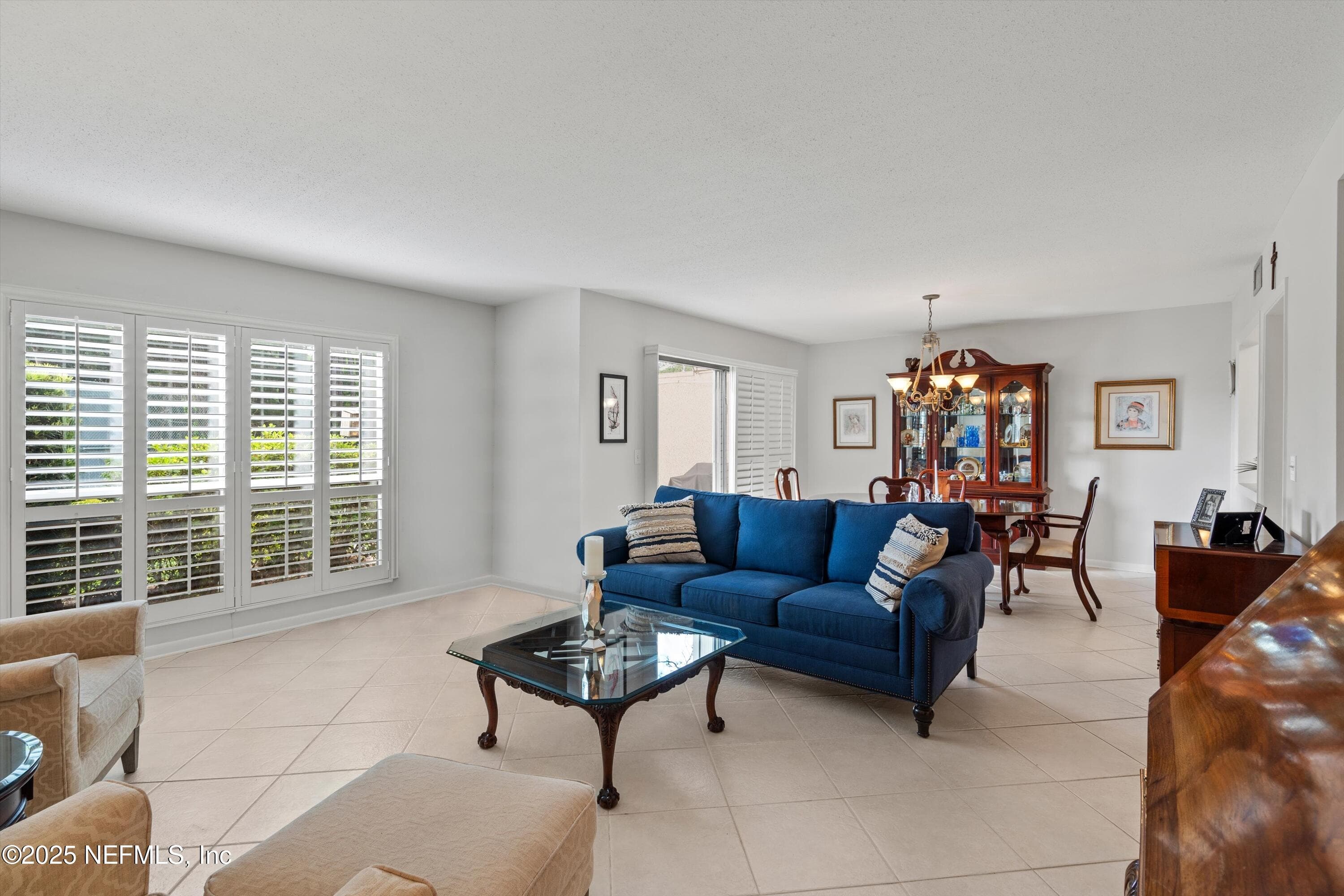 Photo 5 of 10112 LEISURE Lane S, Jacksonville, FL 32256