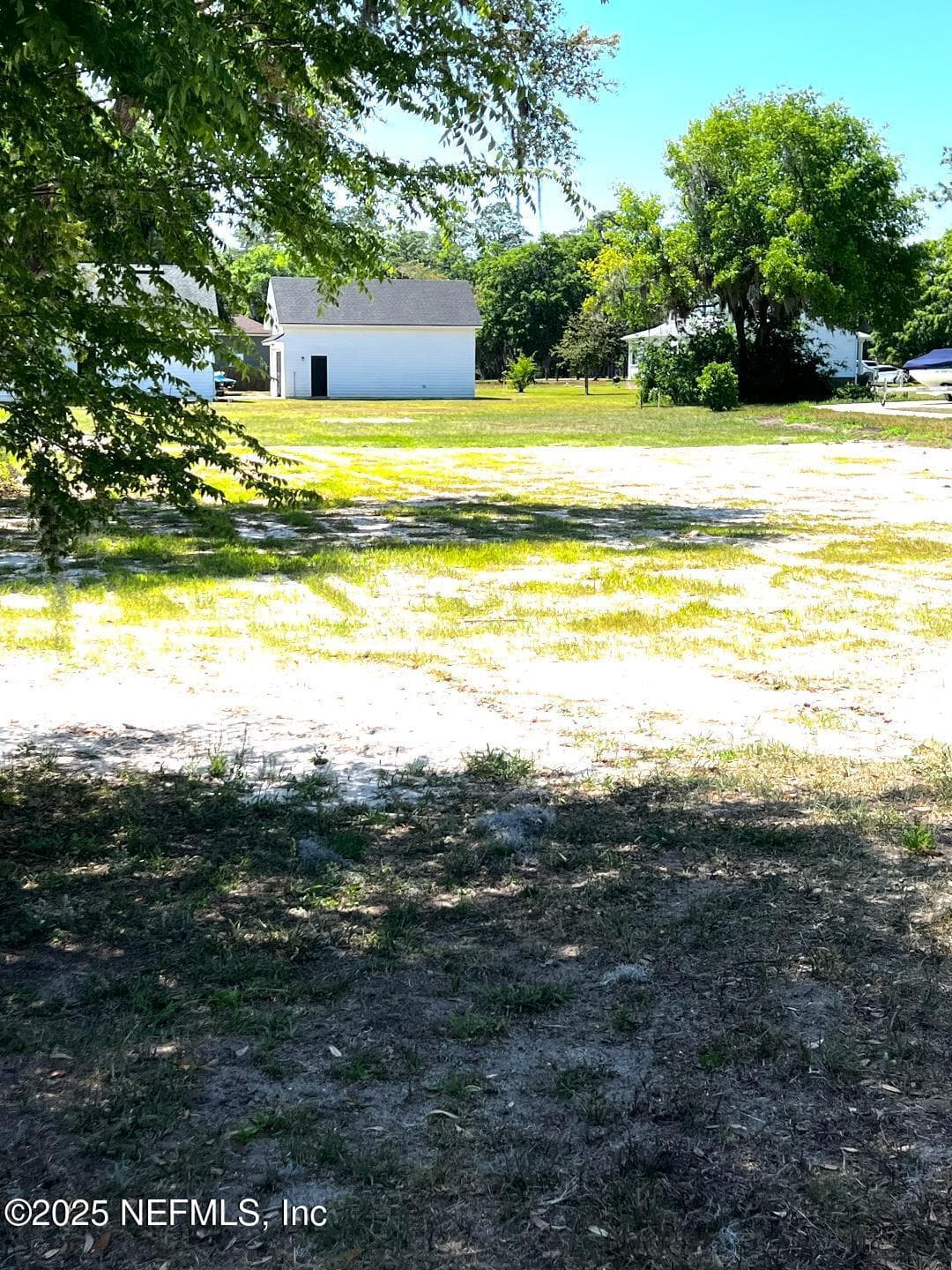 Photo 3 of 4072 BUENA VISTA Avenue, Starke, FL 32091