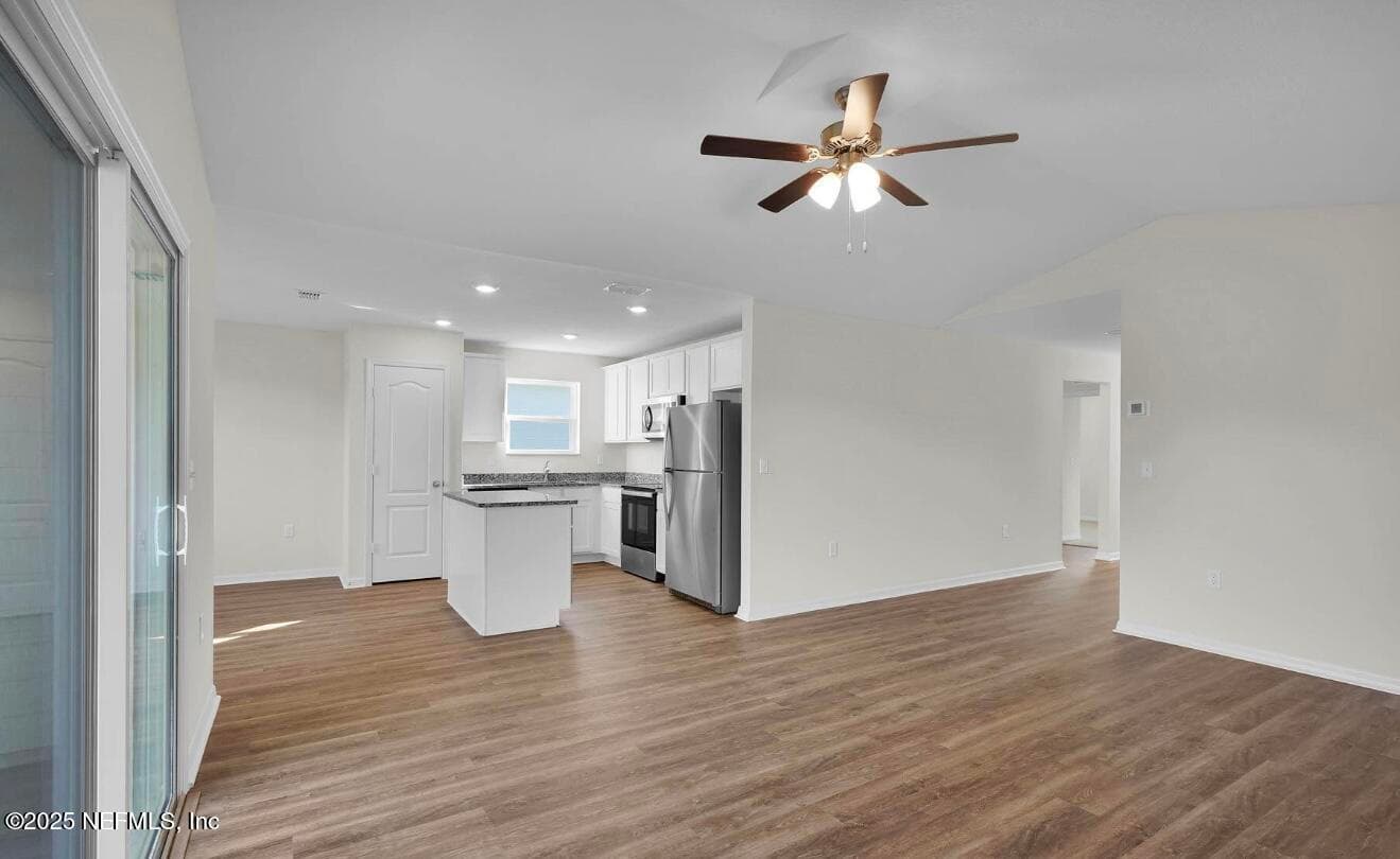 Photo 5 of 3106 LOWGAP Place, Green Cove Springs, FL 32043