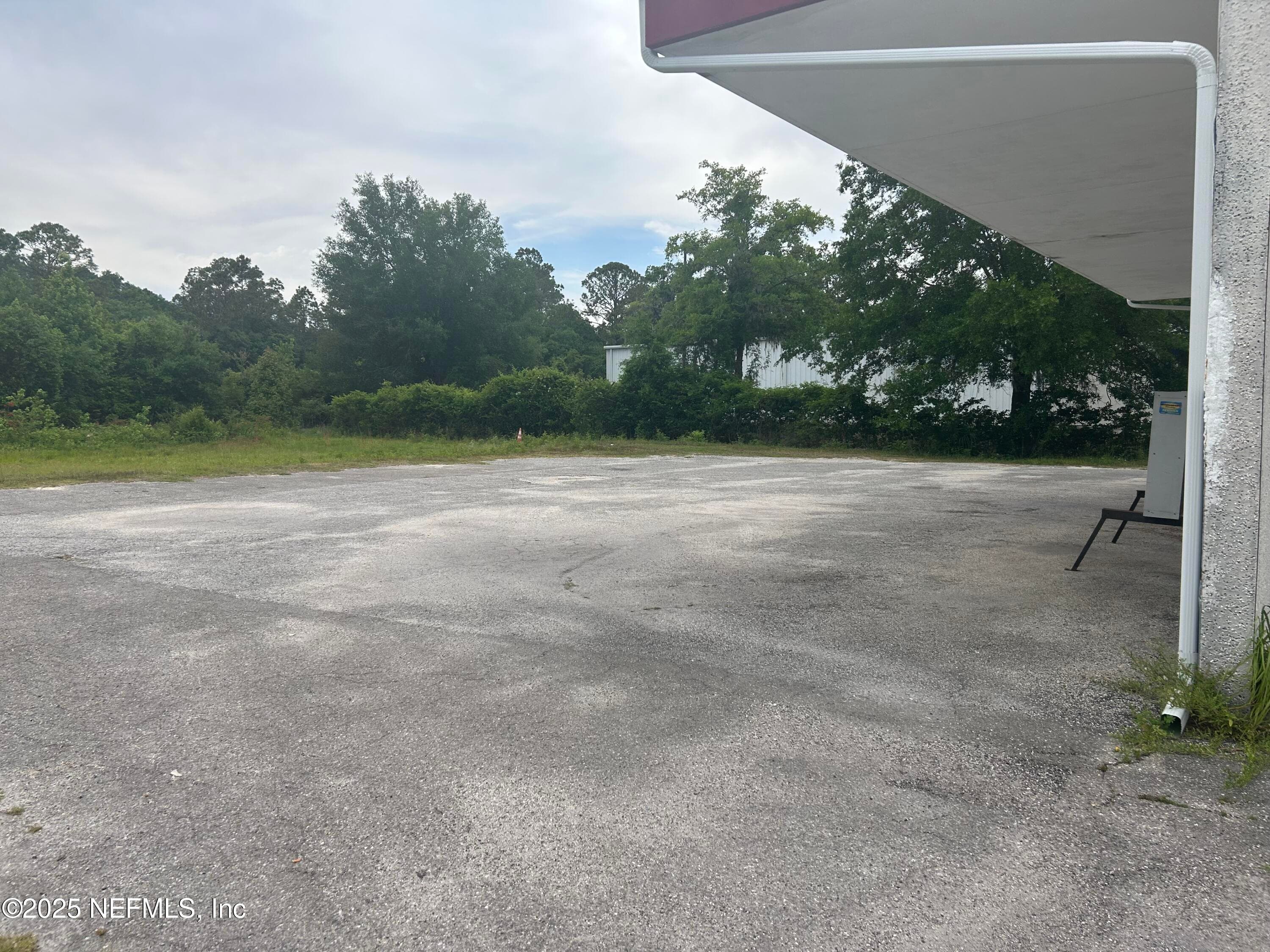 Photo 13 of 1605 N TEMPLE Avenue, Starke, FL 32091