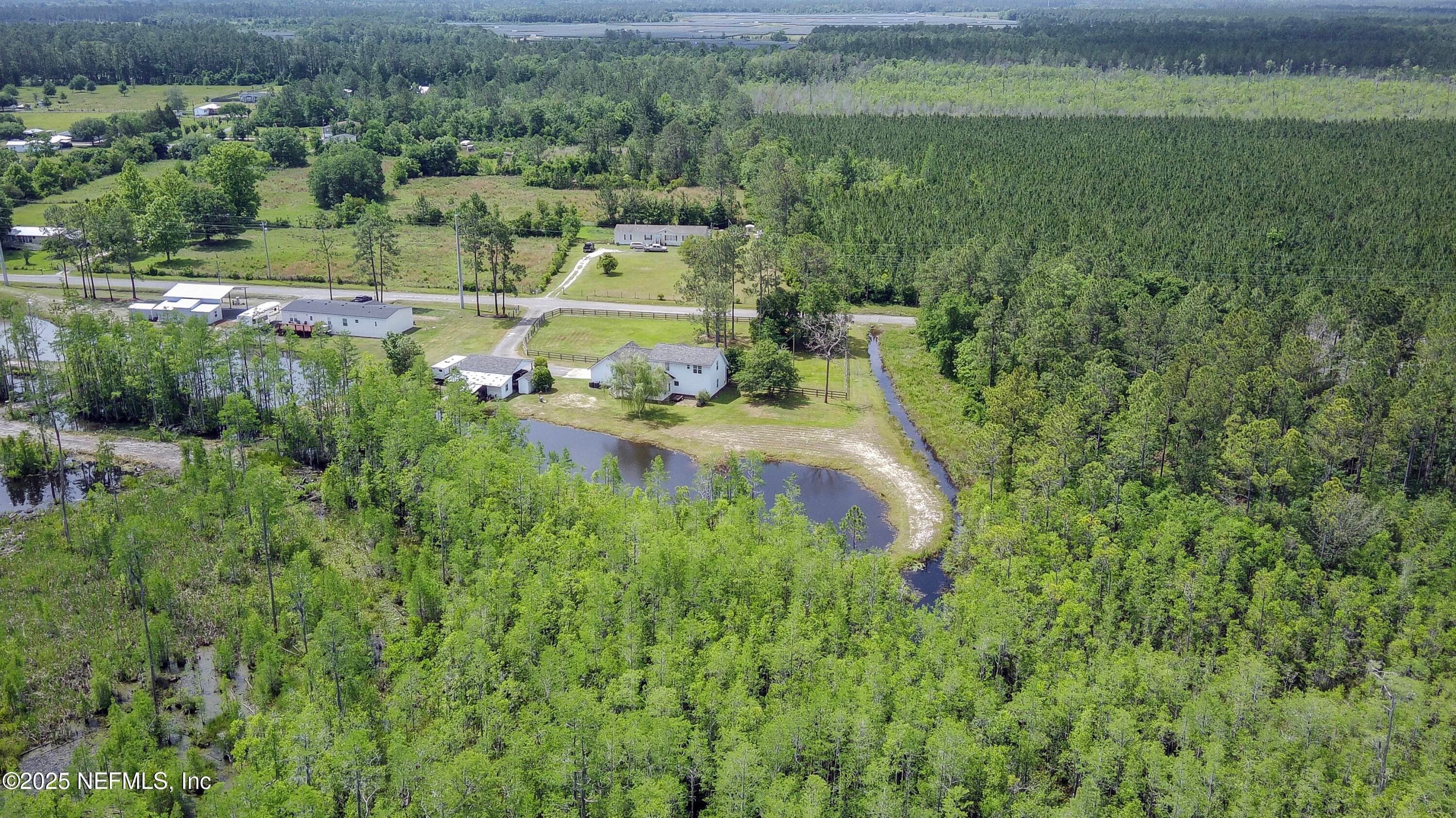 Photo 40 of 13561 ARNOLD RHODEN Road, Glen St. Mary, FL 32040