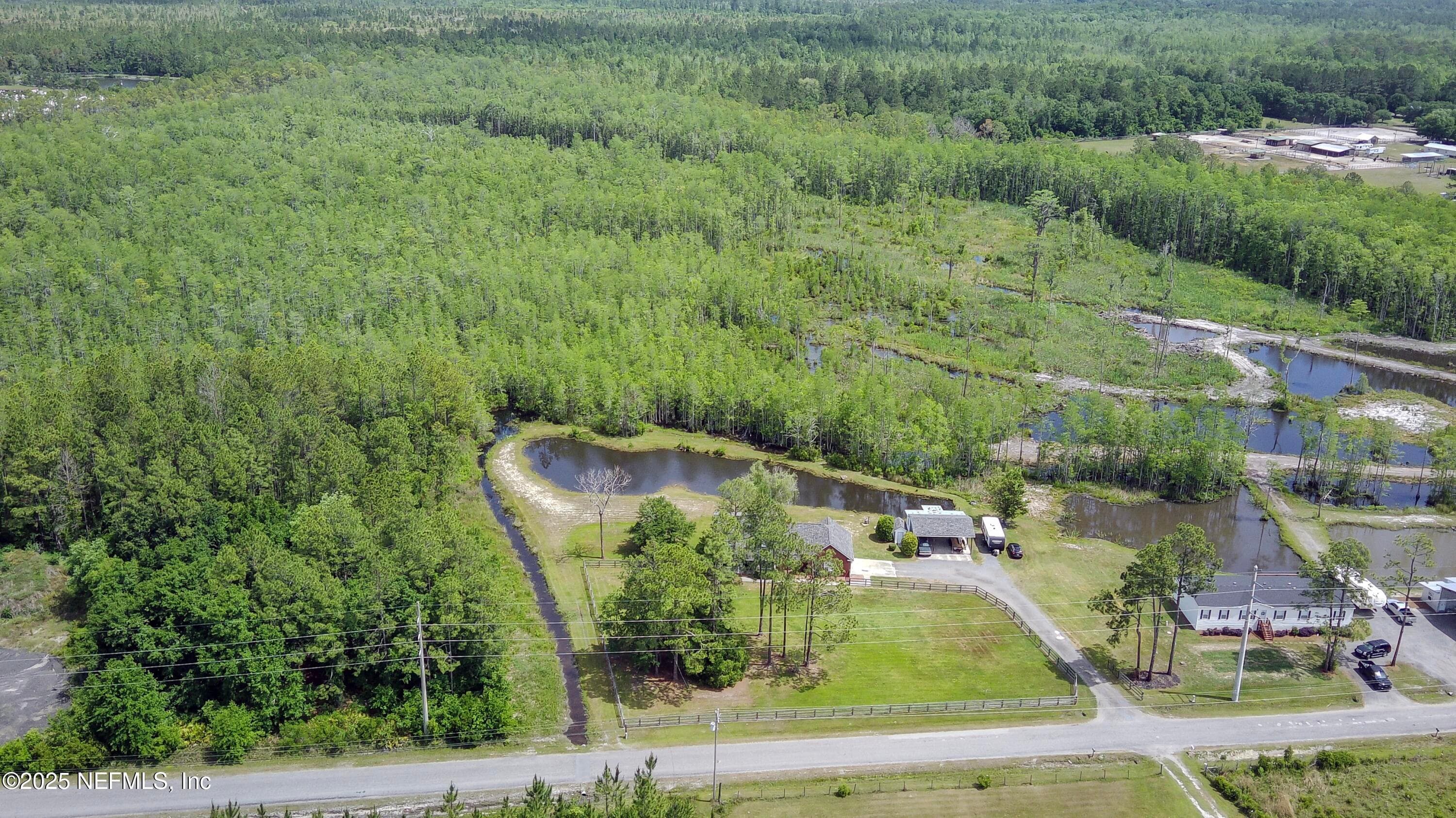 Photo 37 of 13561 ARNOLD RHODEN Road, Glen St. Mary, FL 32040