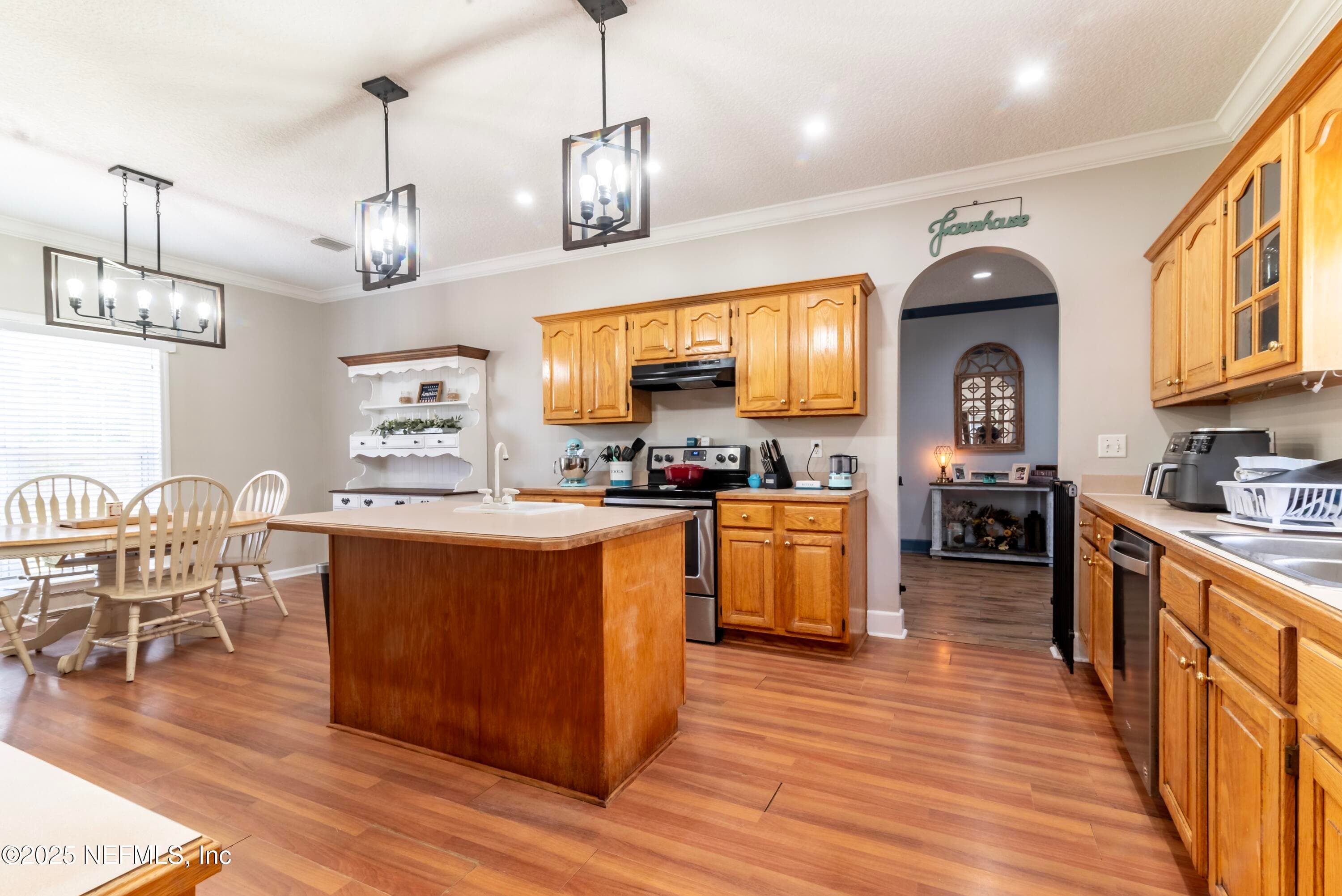 Photo 9 of 13561 ARNOLD RHODEN Road, Glen St. Mary, FL 32040