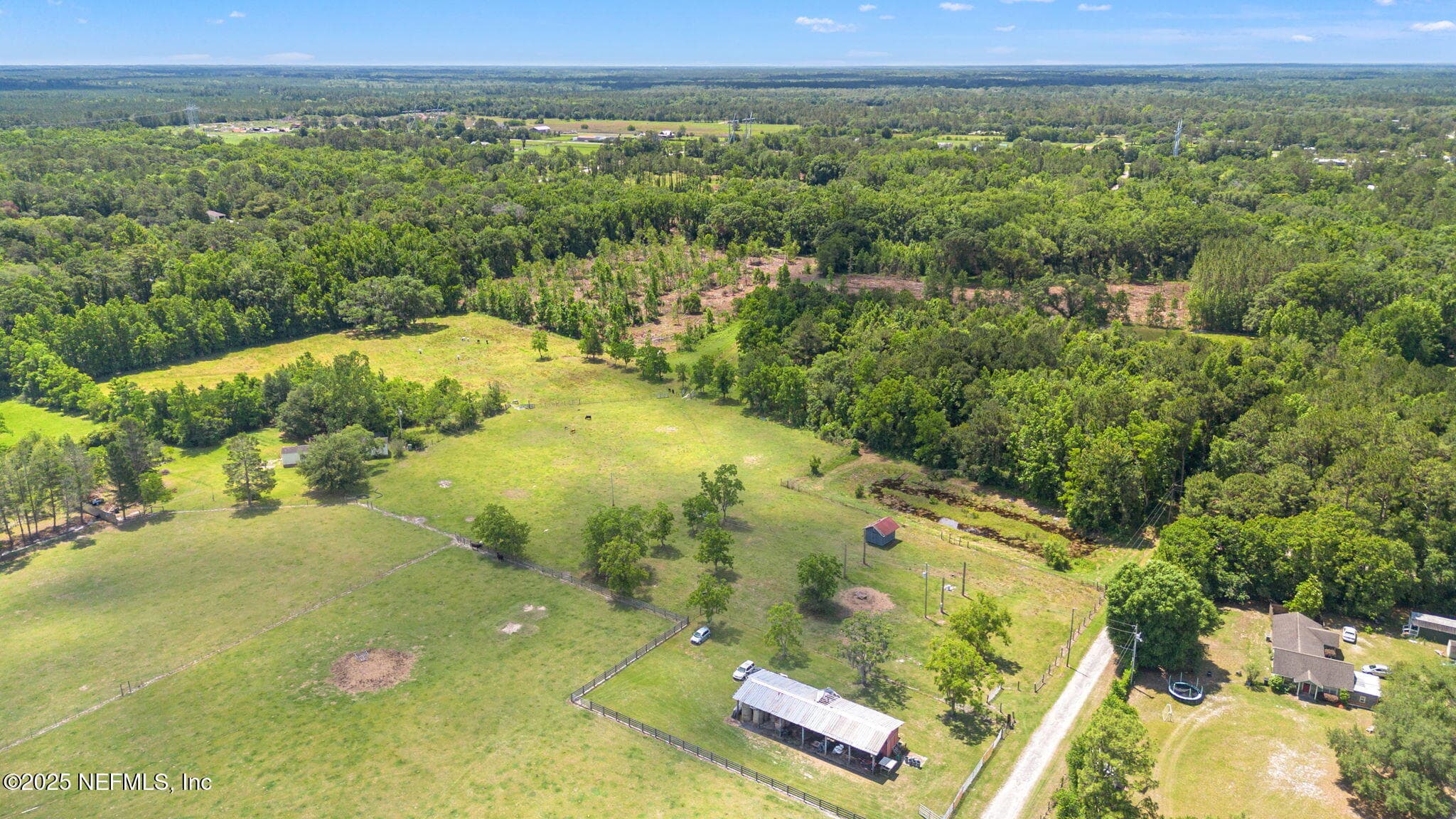 Photo 2 of 2995 THUNDER Road, Middleburg, FL 32068