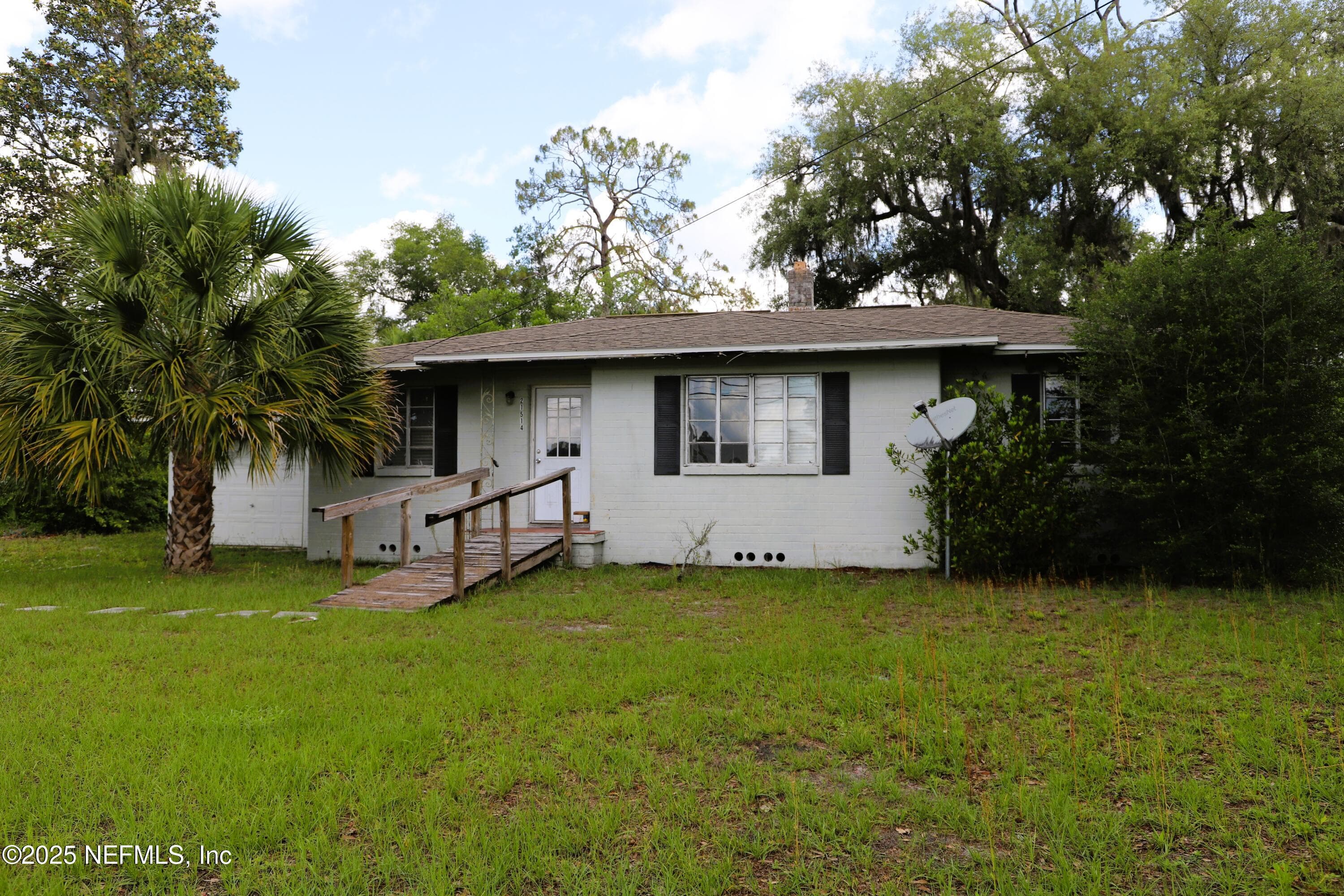 Photo 3 of 21514 SE 69TH Avenue, Hawthorne, FL 32640