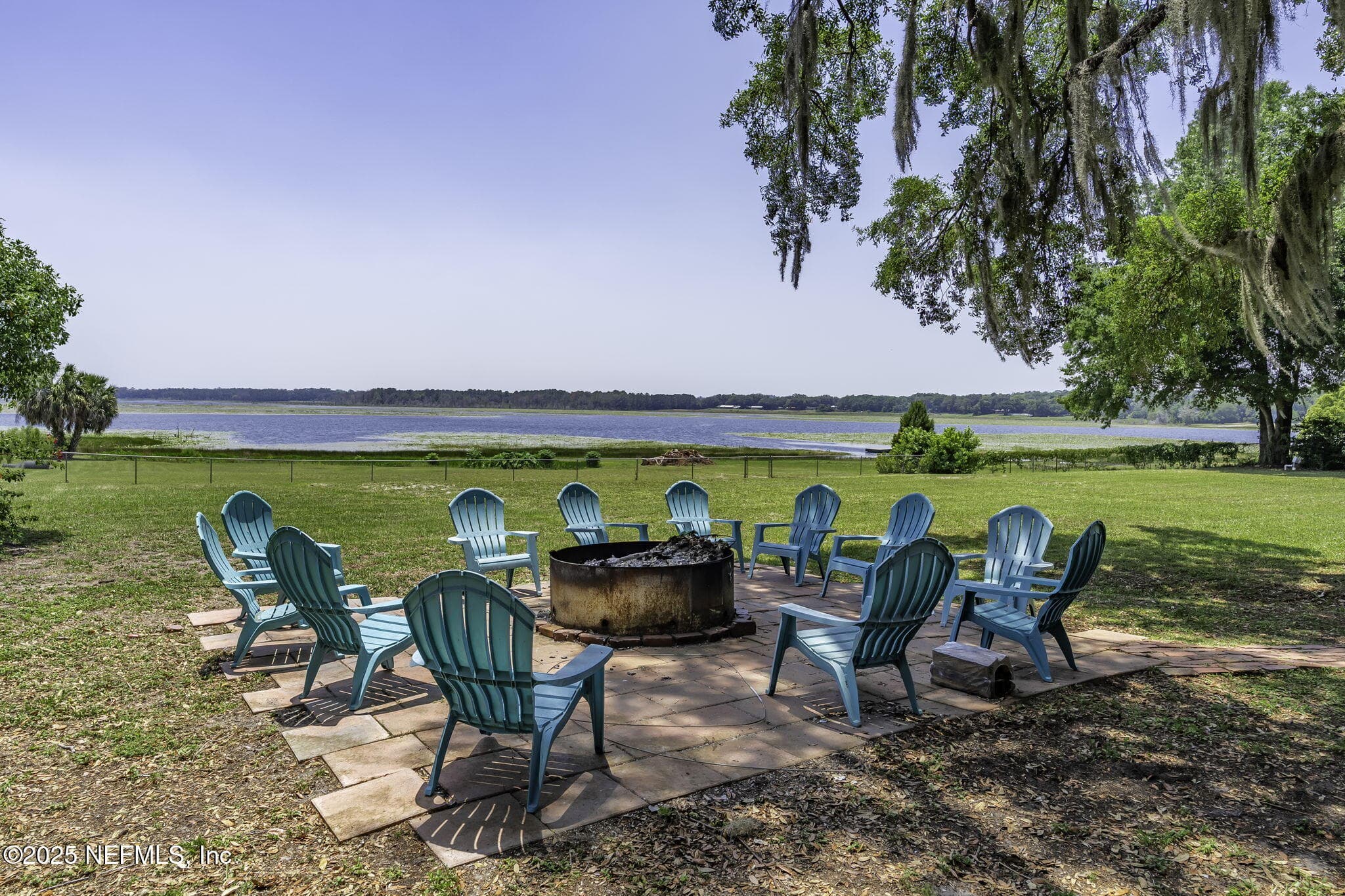 Photo 11 of 561 SE LAKEVIEW Drive, Keystone Heights, FL 32656