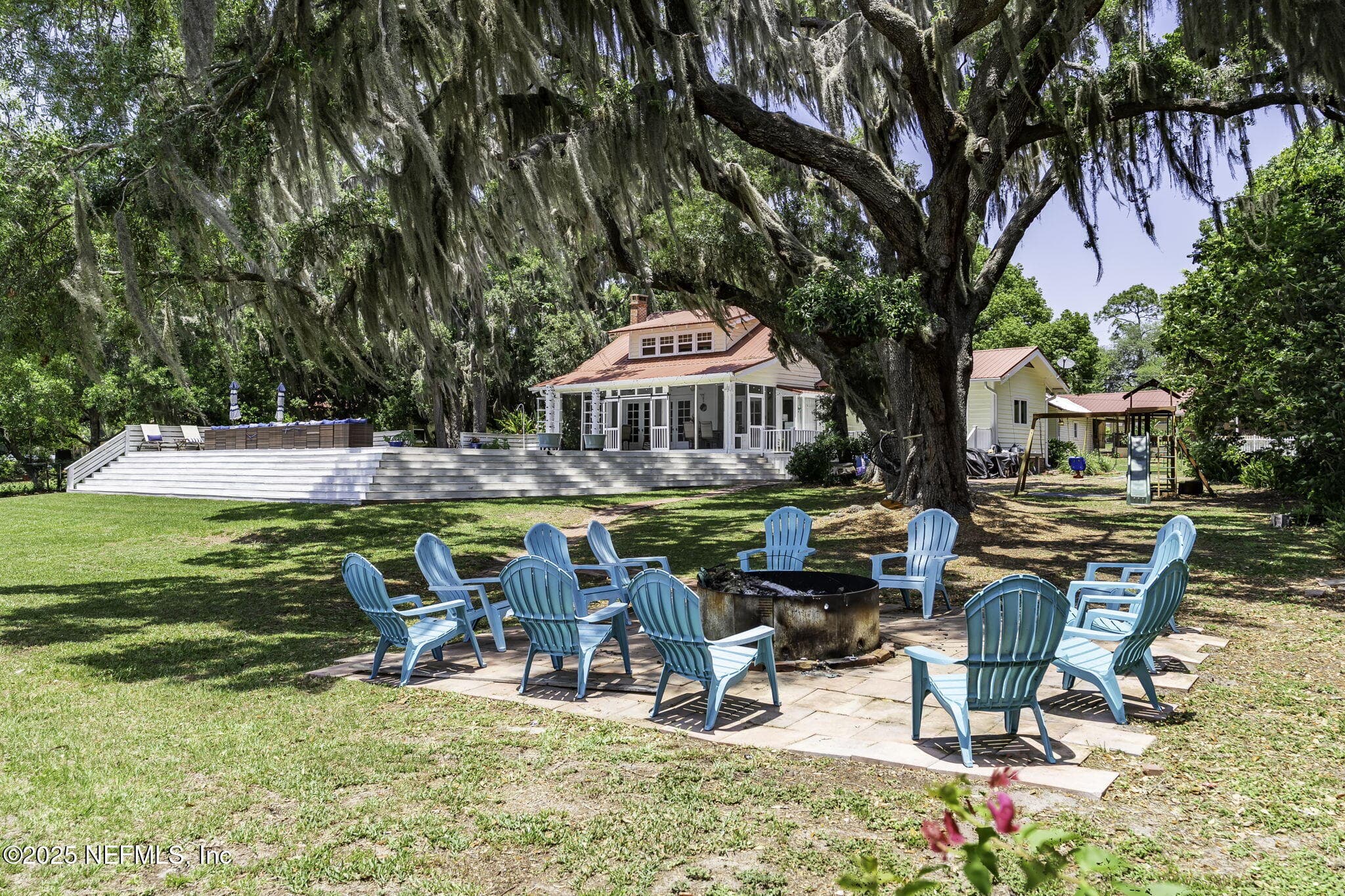 Photo 5 of 561 SE LAKEVIEW Drive, Keystone Heights, FL 32656