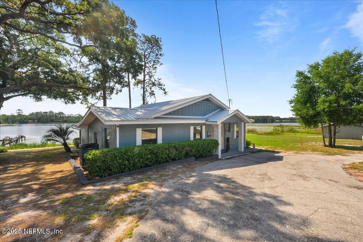 Photo 6 of 106 CARTER-WHITTAKER Lane, Pomona Park, FL 32181