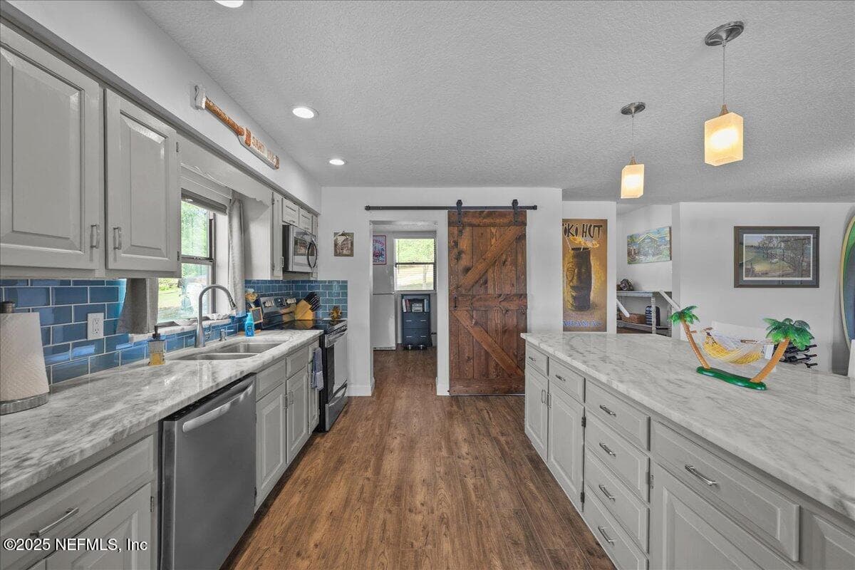 Photo 17 of 106 CARTER-WHITTAKER Lane, Pomona Park, FL 32181