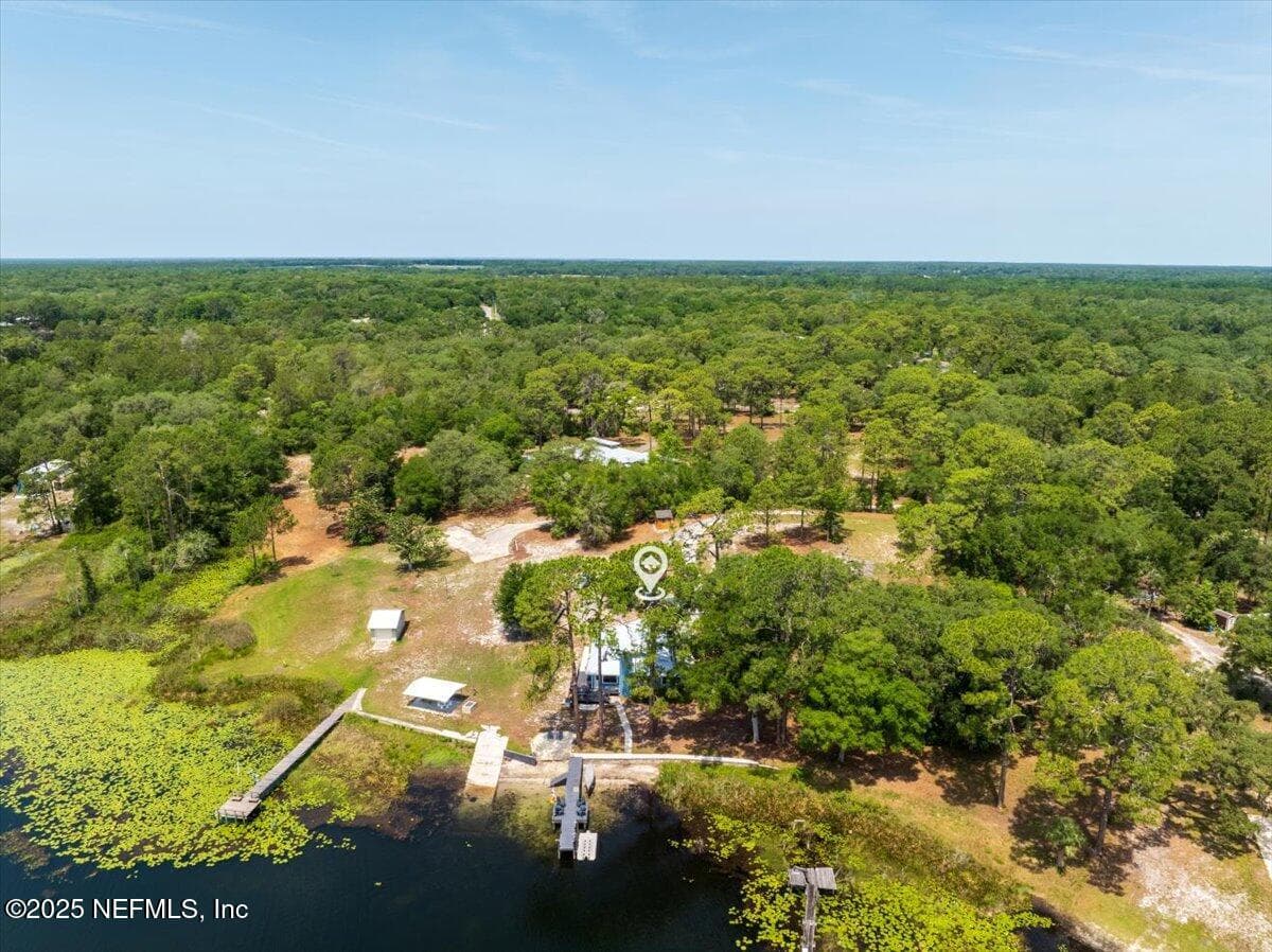 Photo 2 of 106 CARTER-WHITTAKER Lane, Pomona Park, FL 32181