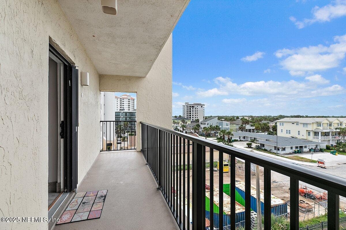 Photo 9 of 601 1ST Street 4H, Jacksonville Beach, FL 32250