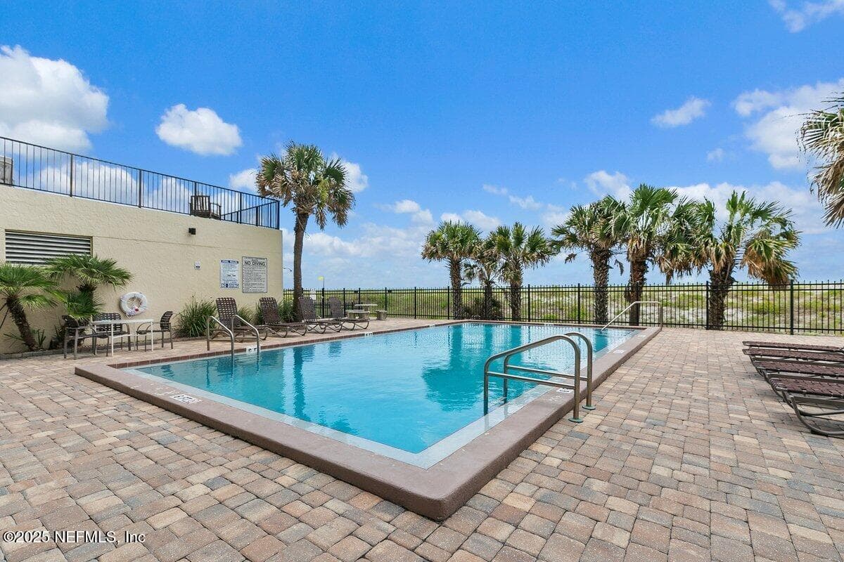 Photo 16 of 601 1ST Street 4H, Jacksonville Beach, FL 32250