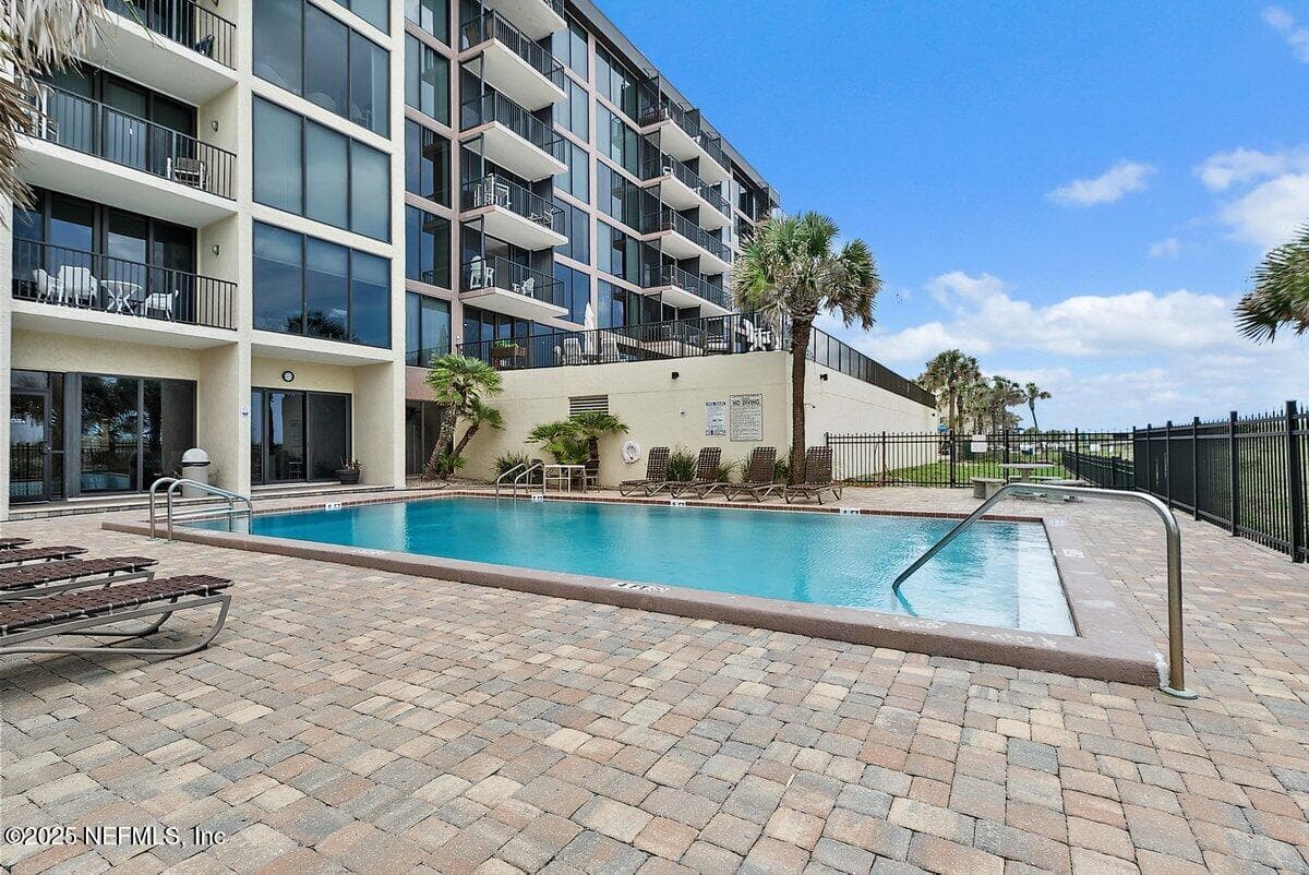 Photo 17 of 601 1ST Street 4H, Jacksonville Beach, FL 32250