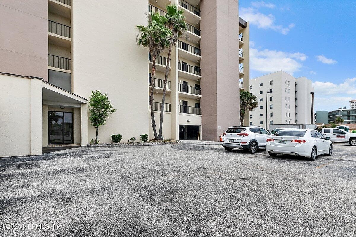 Photo 19 of 601 1ST Street 4H, Jacksonville Beach, FL 32250