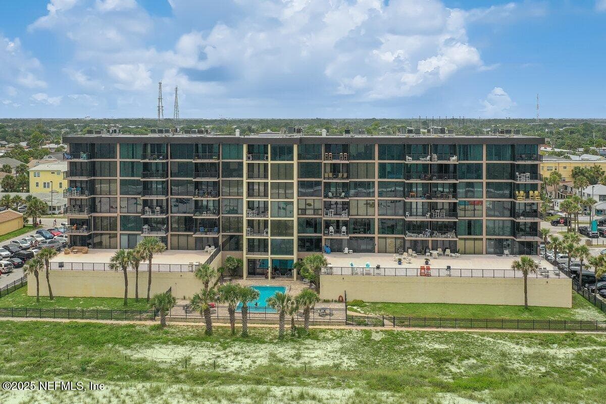 Photo 21 of 601 1ST Street 4H, Jacksonville Beach, FL 32250