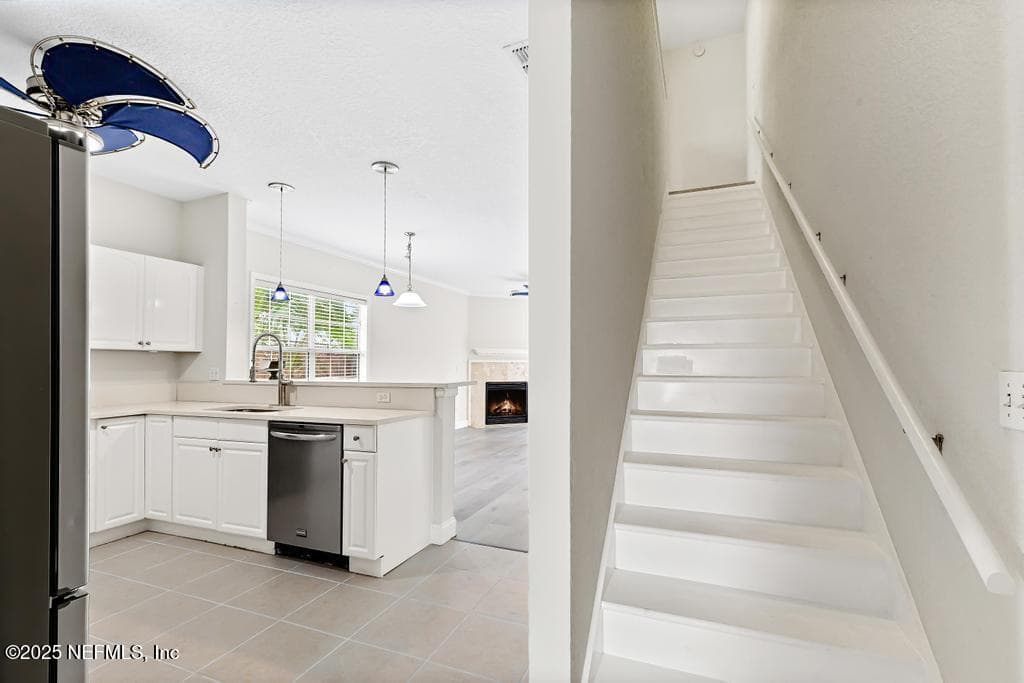 Photo 12 of 66 W 14TH Street, Atlantic Beach, FL 32233