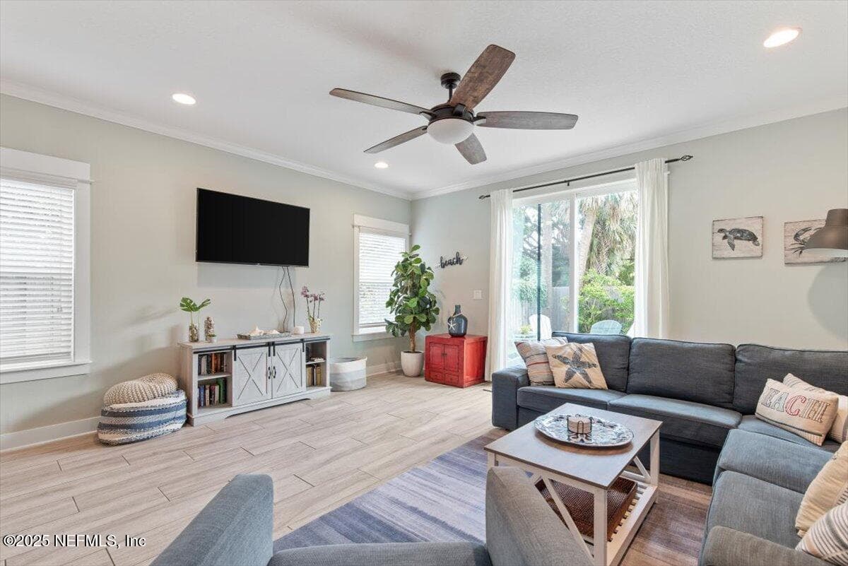 Photo 9 of 231 10TH Avenue S, Jacksonville Beach, FL 32250