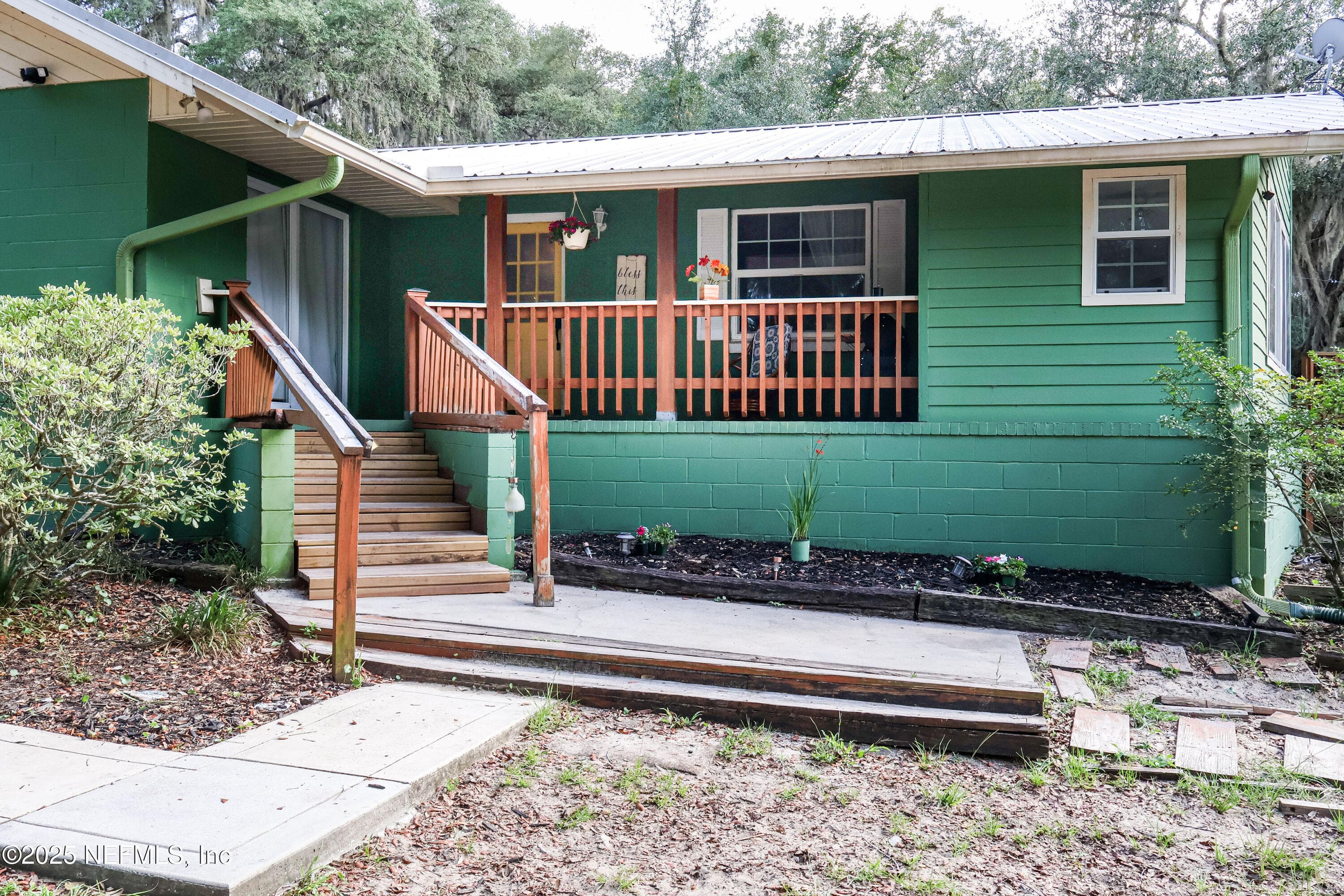 Photo 3 of 5817 S CRATER LAKE Circle, Keystone Heights, FL 32656