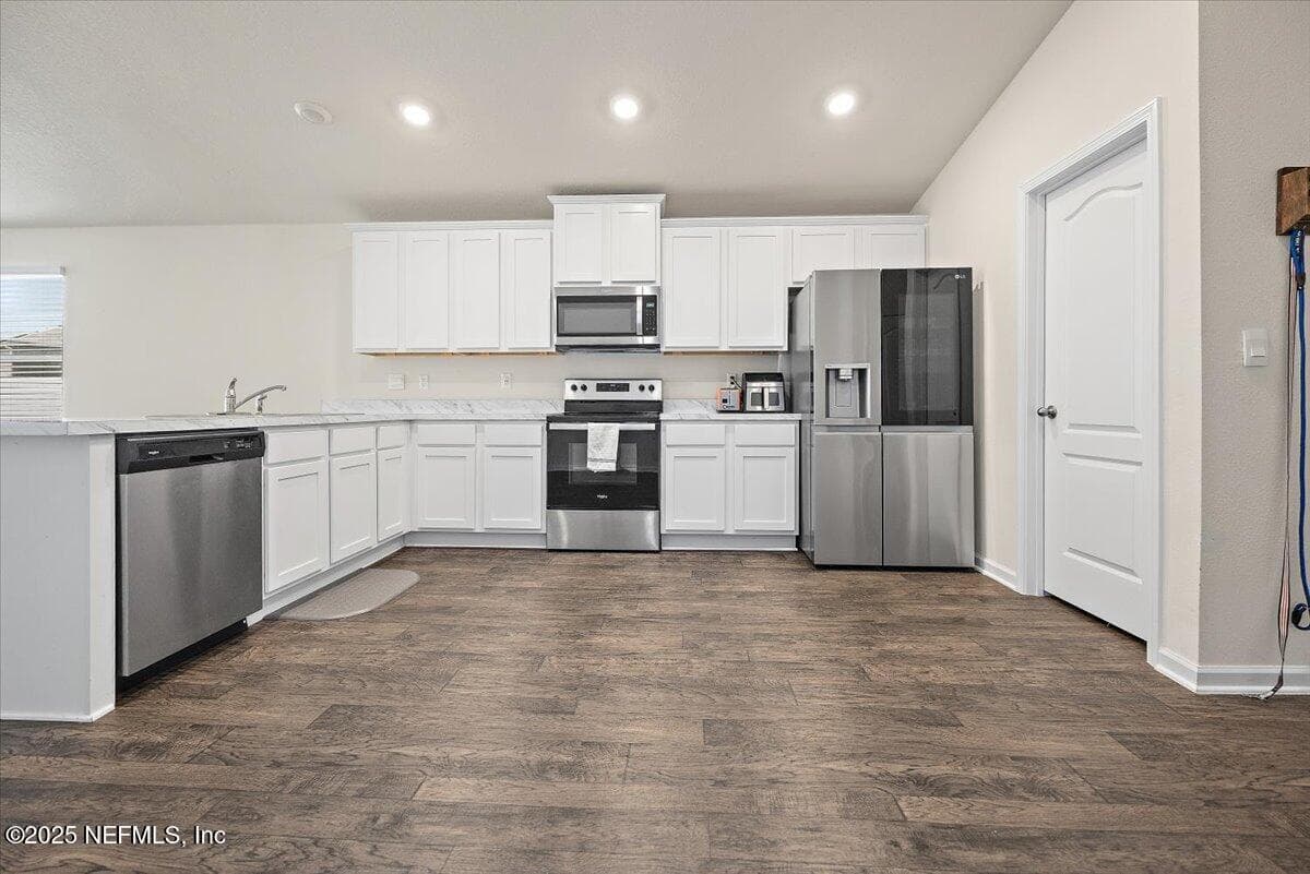Photo 3 of 2222 WILLOW GLEN Lane, Green Cove Springs, FL 32043