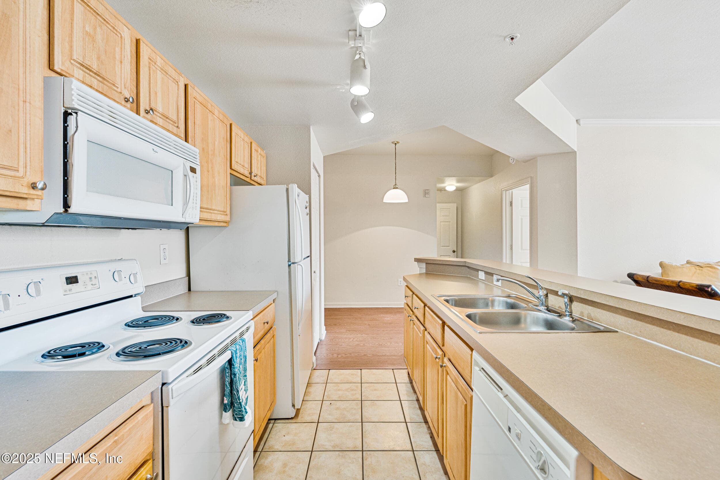 Photo 11 of 410 VILLA SAN MARCO Drive 203, St. Augustine, FL 32086