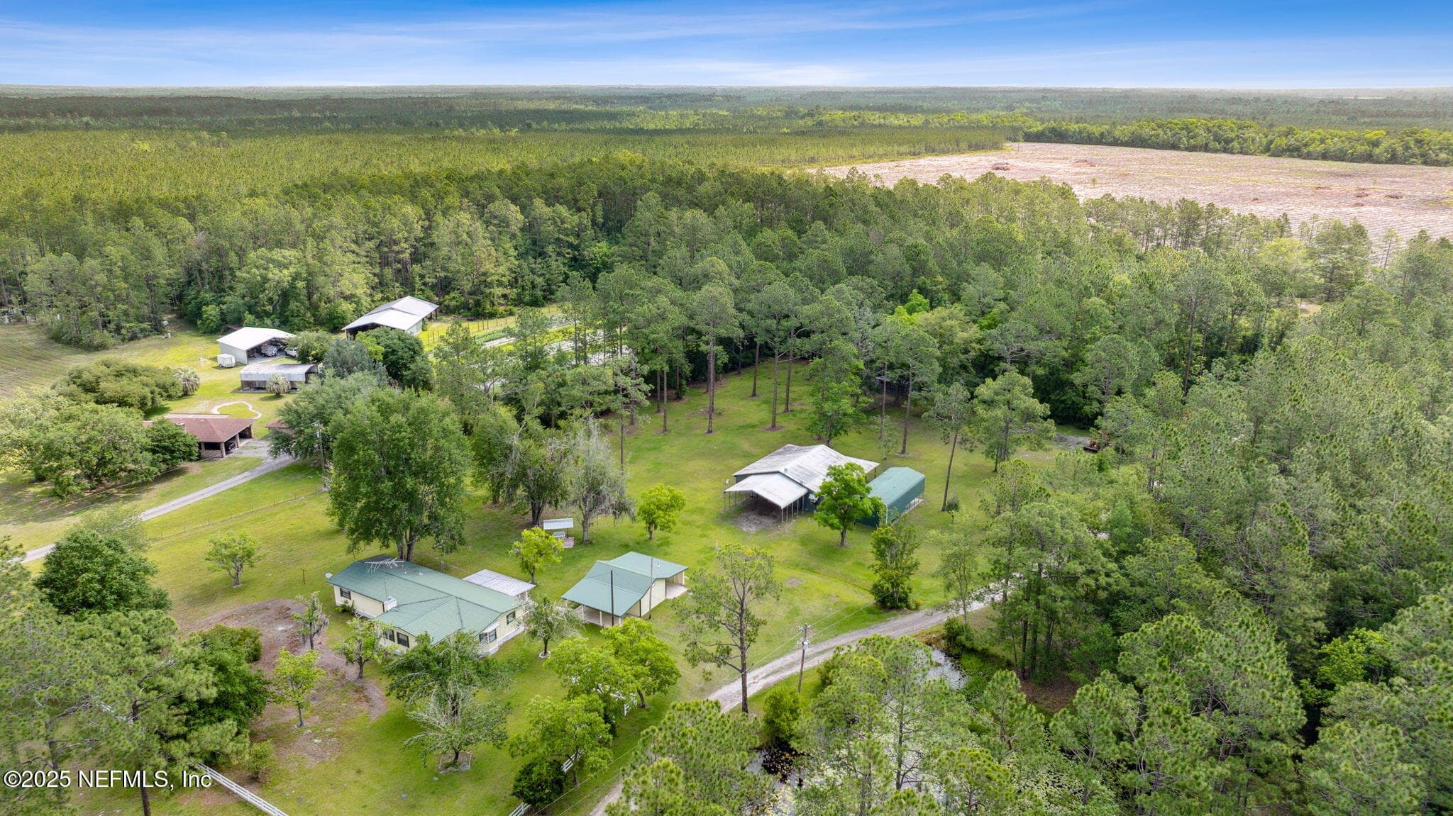 Photo 8 of 2889 SANTA FE Trail, Hilliard, FL 32046