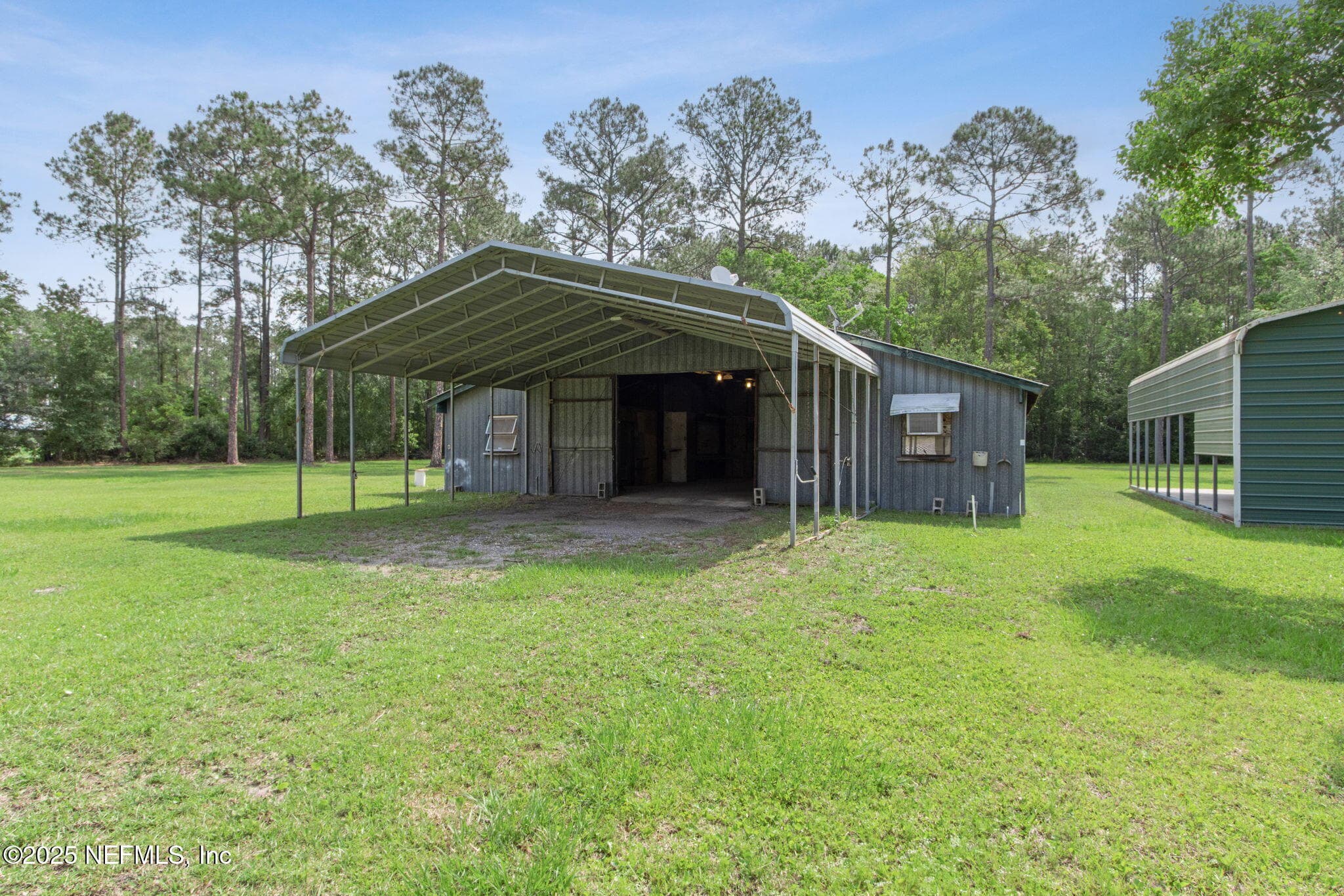 workshop — 2889 SANTA FE Trail, Hilliard, FL 32046