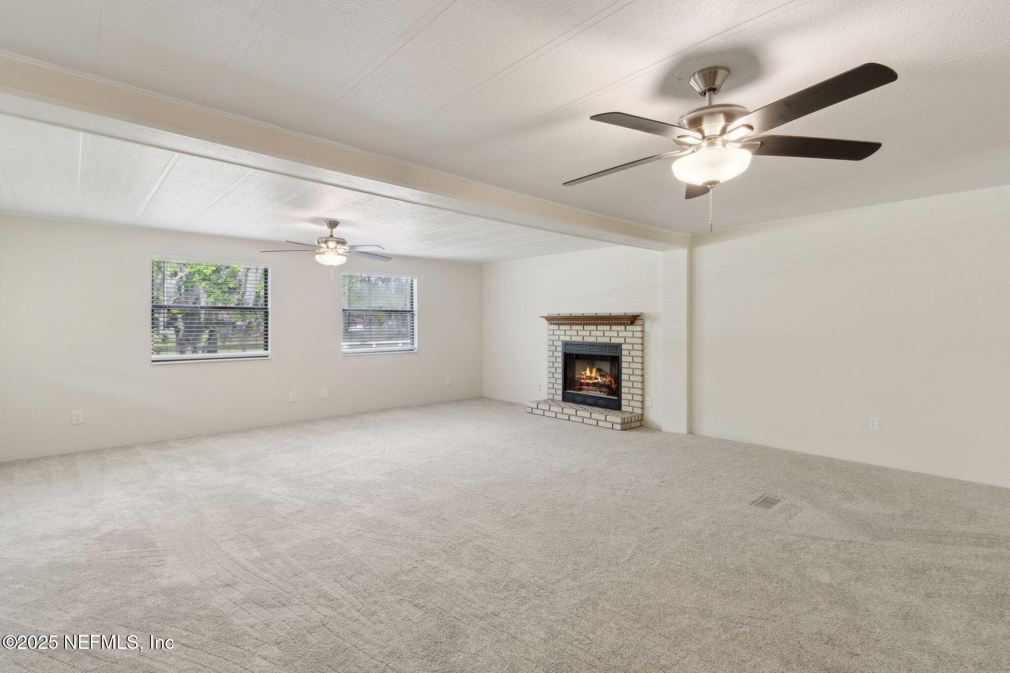 main home living with fire place — 2889 SANTA FE Trail, Hilliard, FL 32046