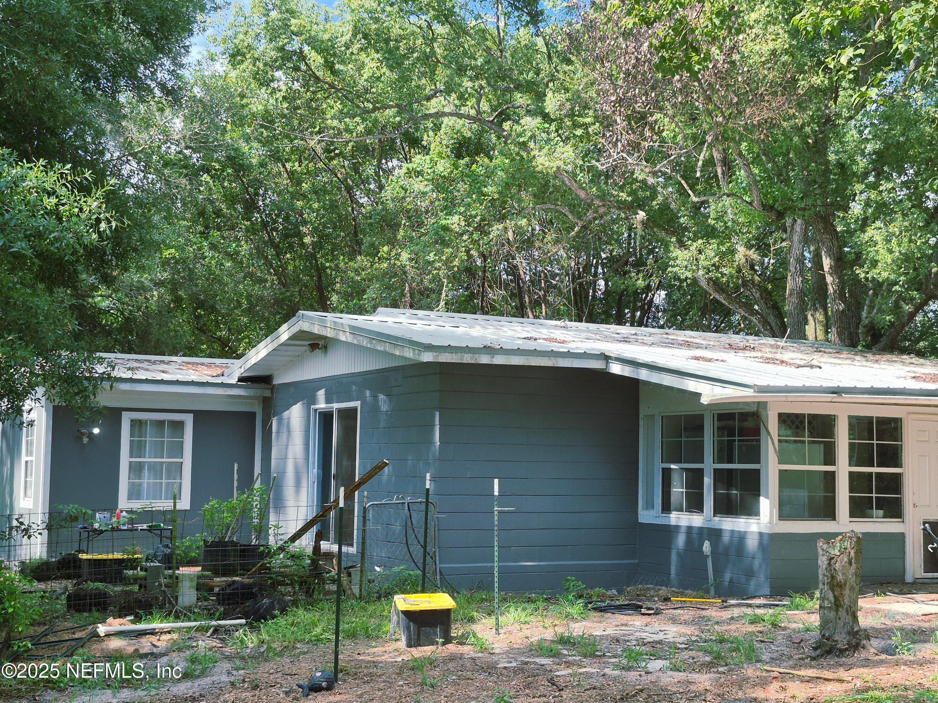 Photo 4 of 282 BYRD Road, Crescent City, FL 32112