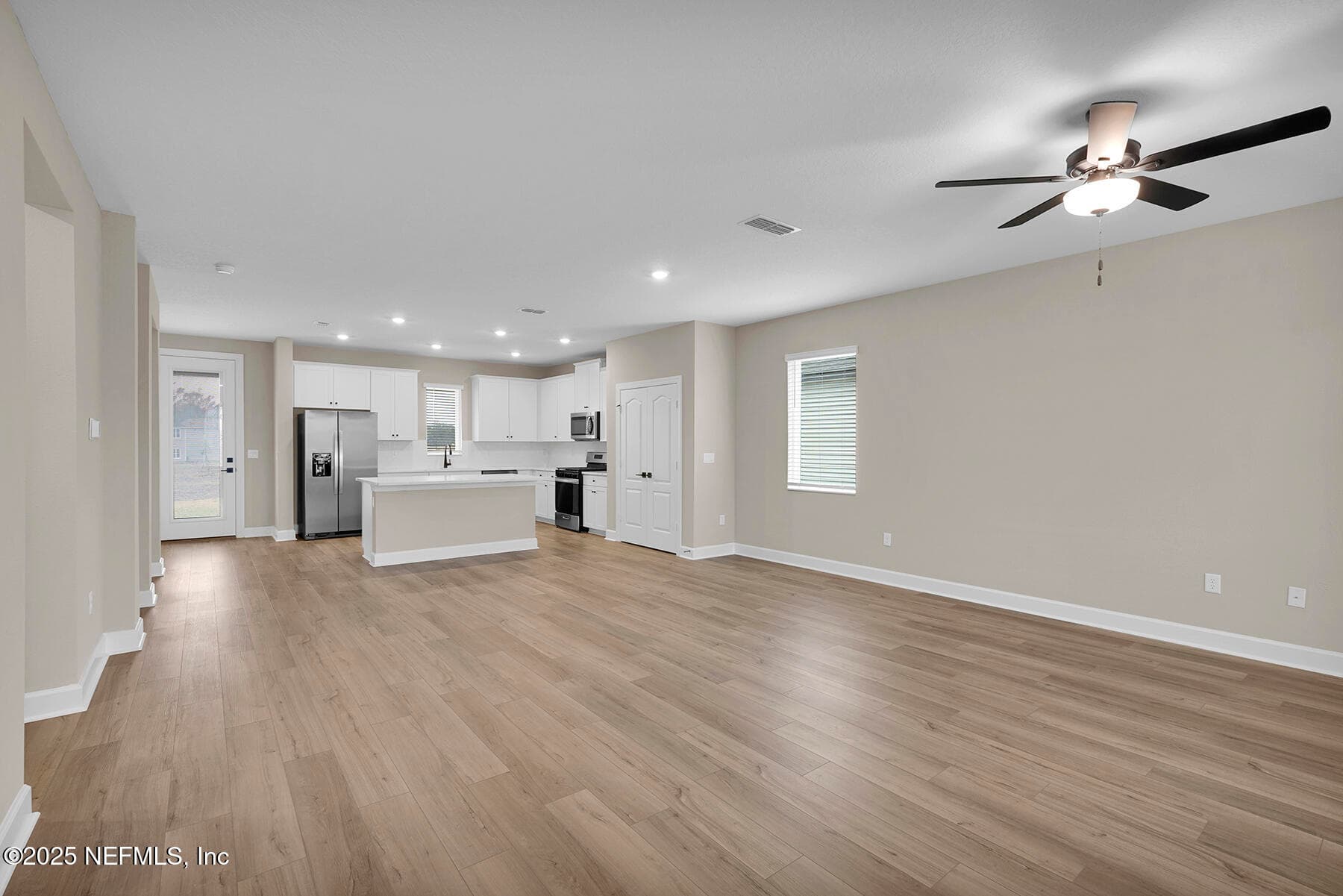 Photo 5 of 3956 GAREYS FERRY Way, Middleburg, FL 32068