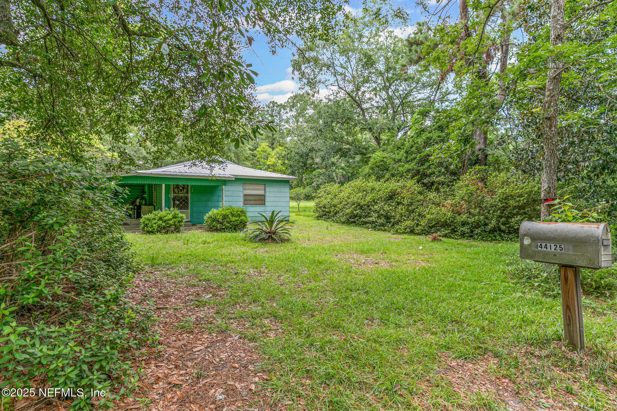 Photo 3 of 44125 JARRETT Road, Callahan, FL 32011