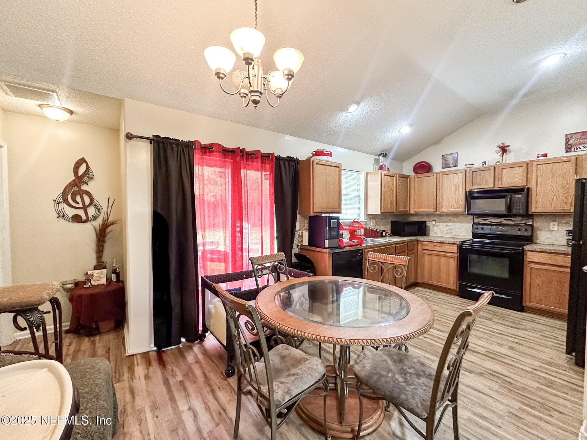 Photo 8 of 242 MANGO Drive, Palatka, FL 32177