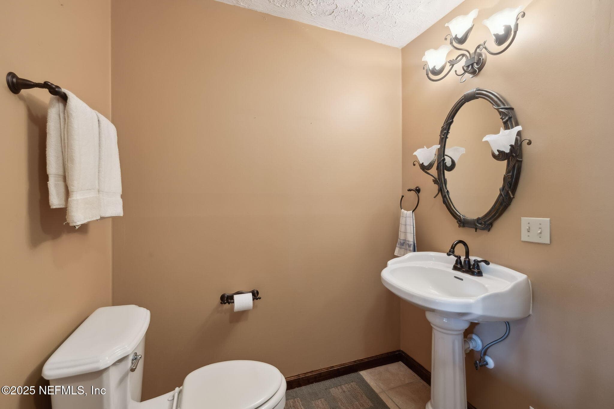 Photo 38 of 7838 WOODSDALE Lane, Jacksonville, FL 32256