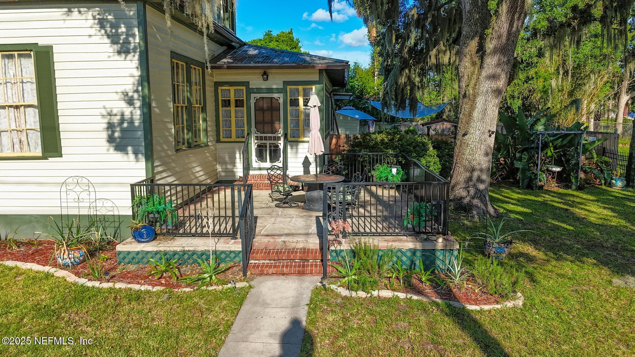 Photo 4 of 117 S 3RD Street, Palatka, FL 32177